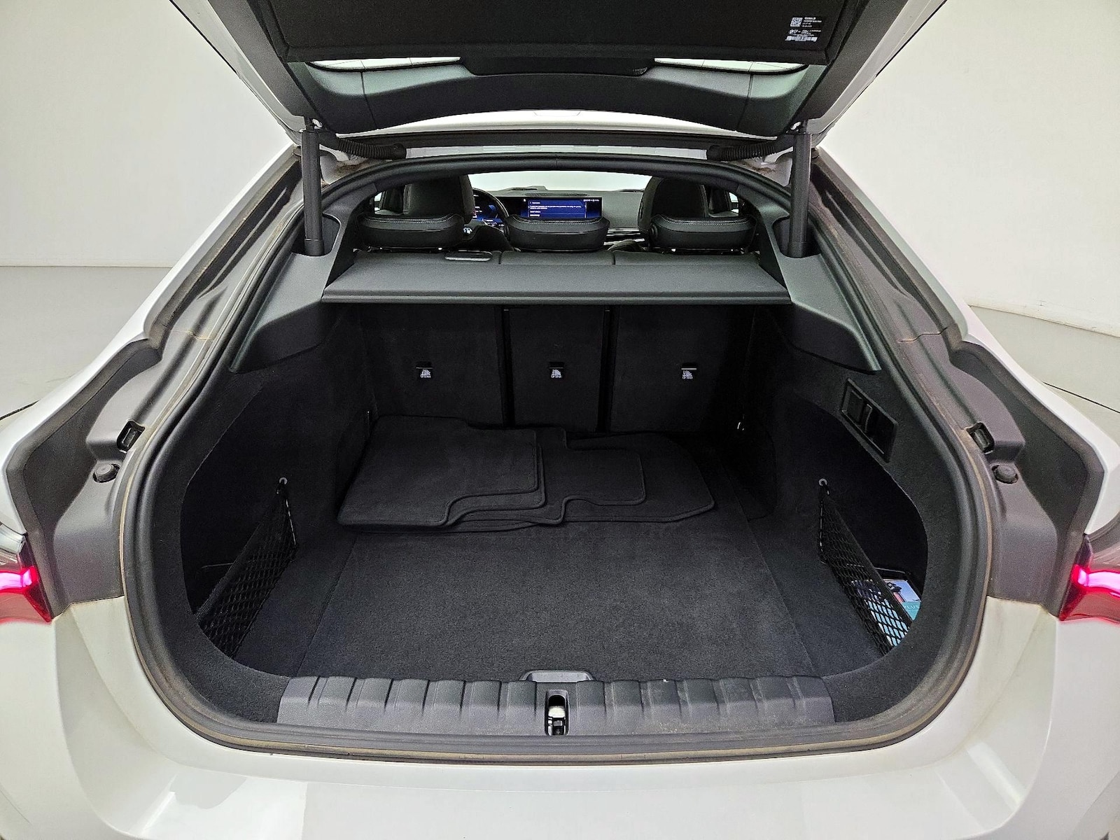 2023 BMW i4 40 - Photo 23