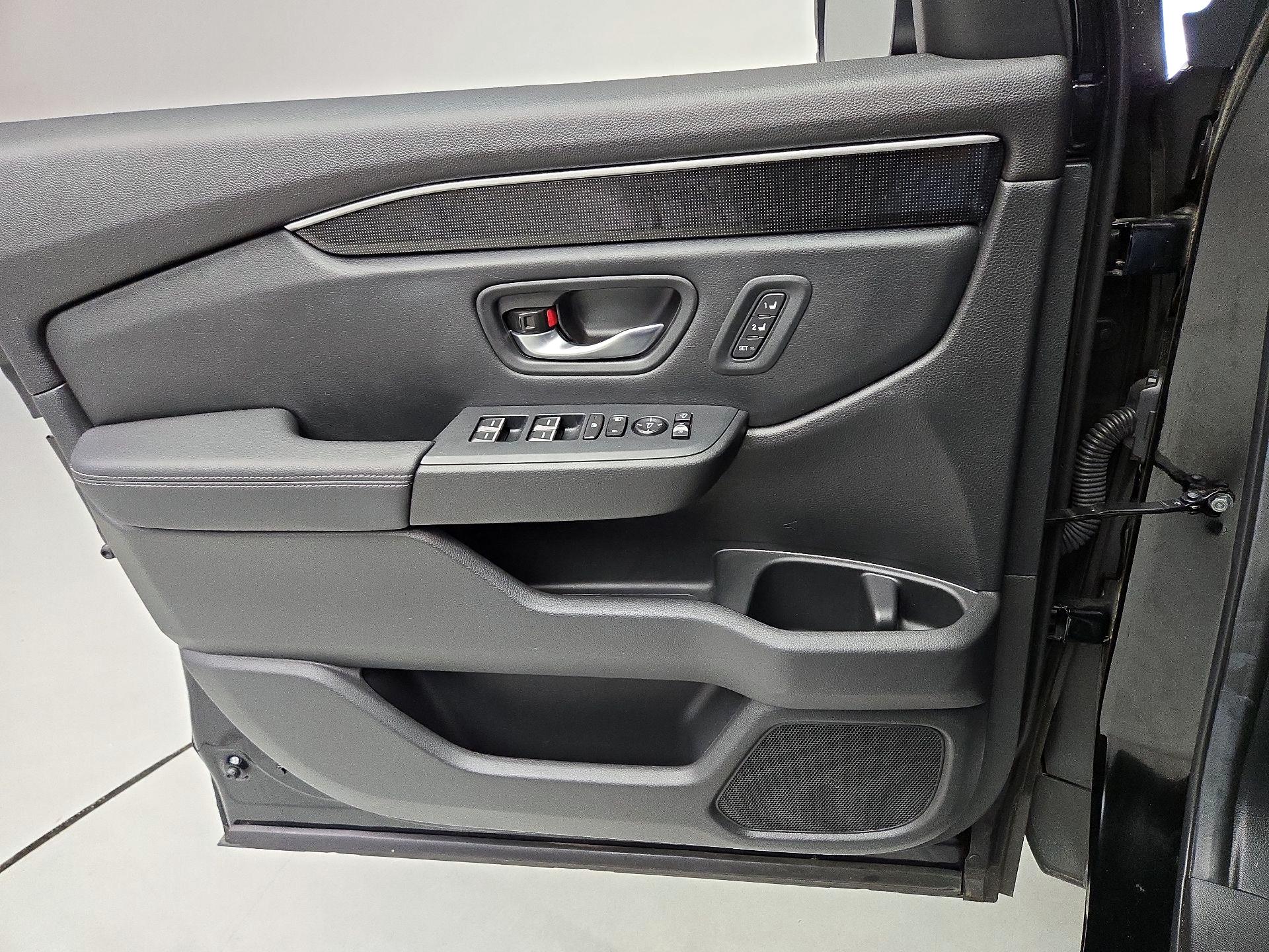 Thumbnail: 2025 Honda Pilot - 12