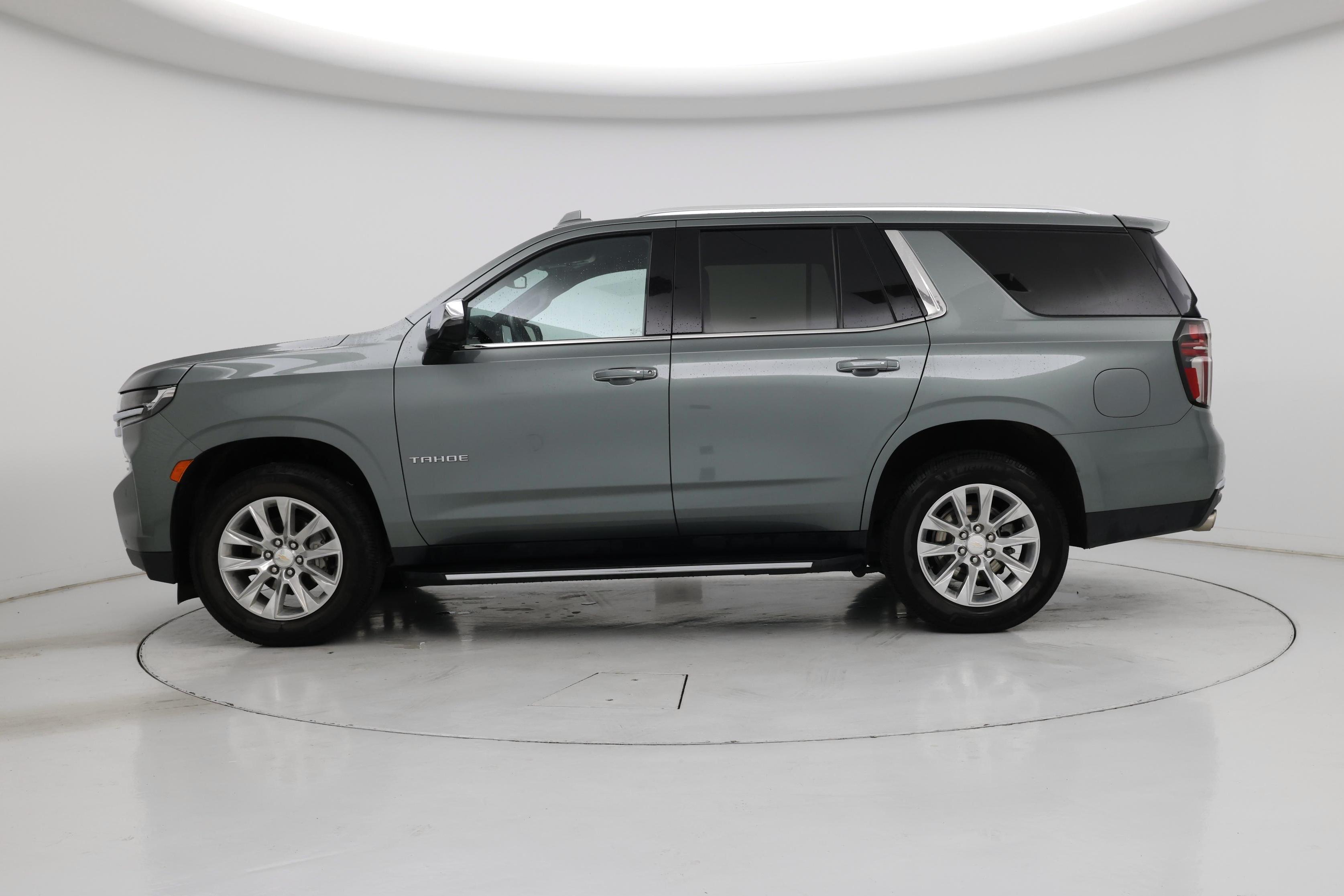 Thumbnail: 2024 Chevrolet Tahoe - 3