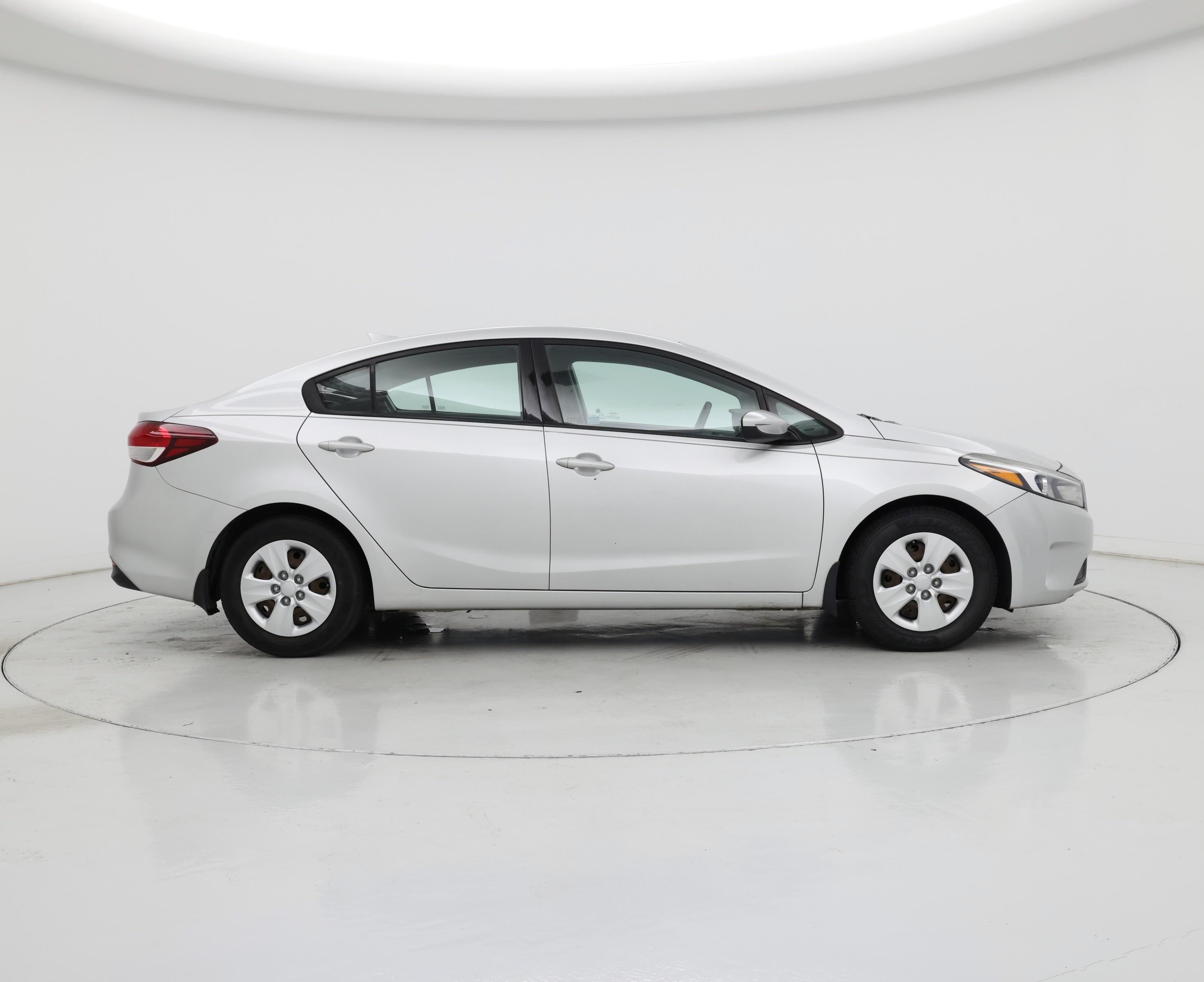 Thumbnail: 2018 Kia Forte - 7