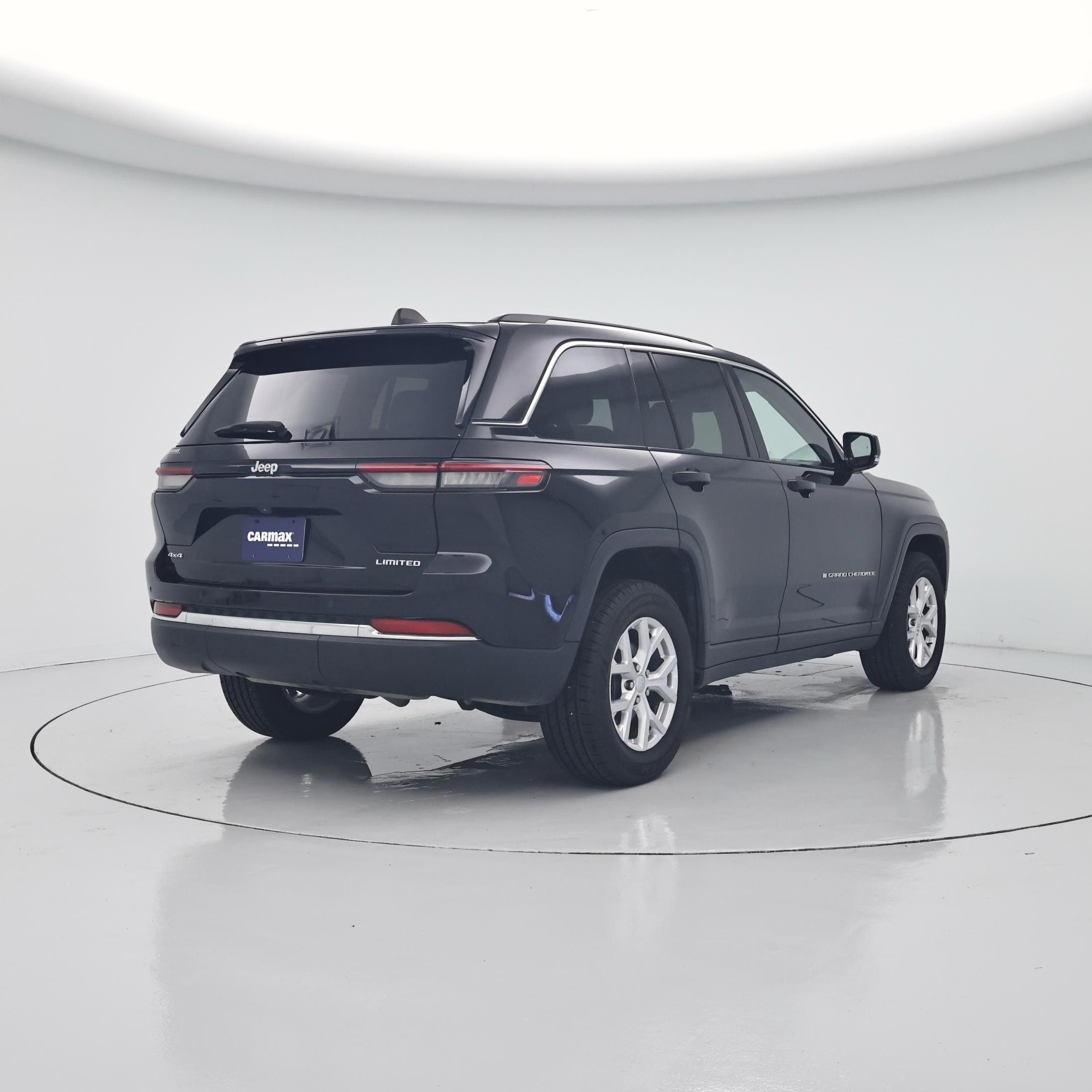 Thumbnail: 2023 Jeep Grand Cherokee - 8