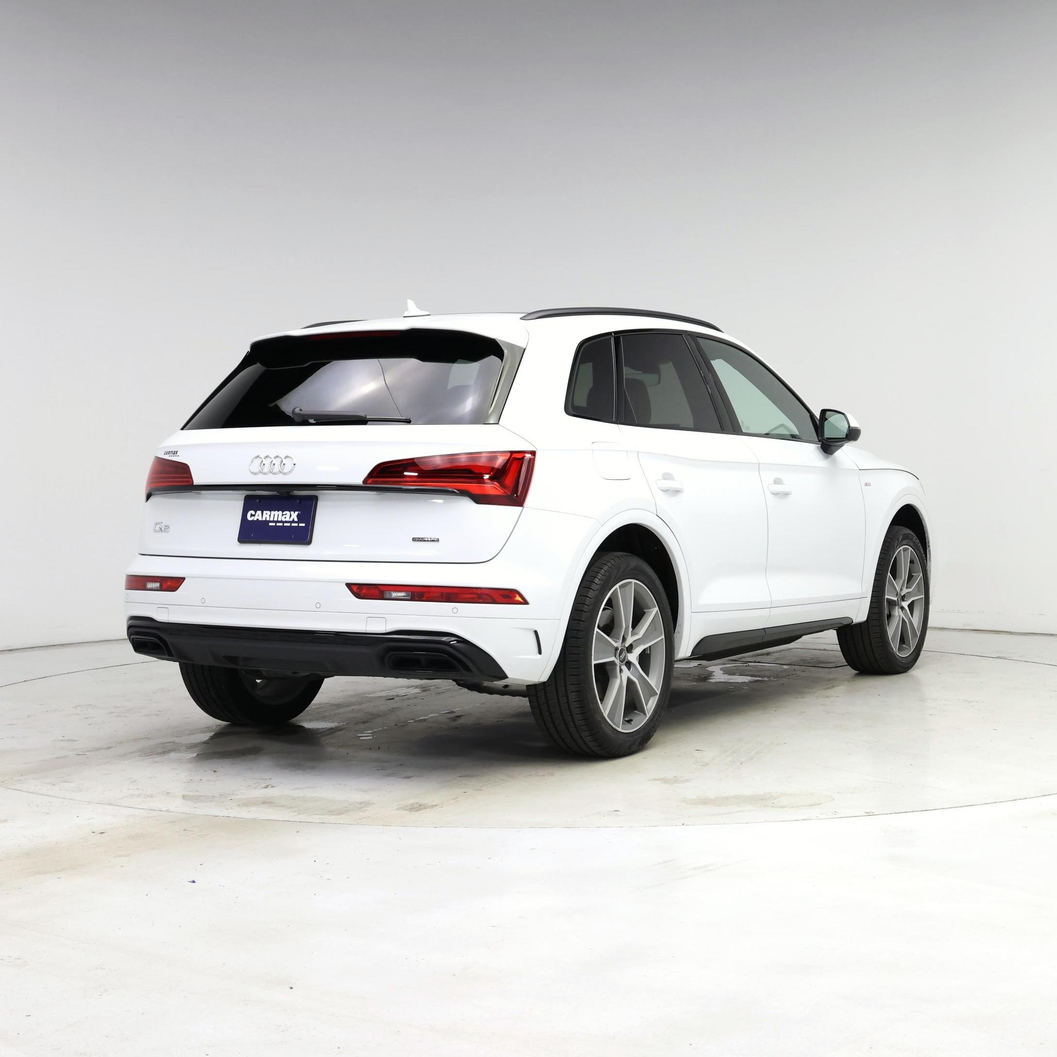 Thumbnail: 2025 Audi Q5 - 8