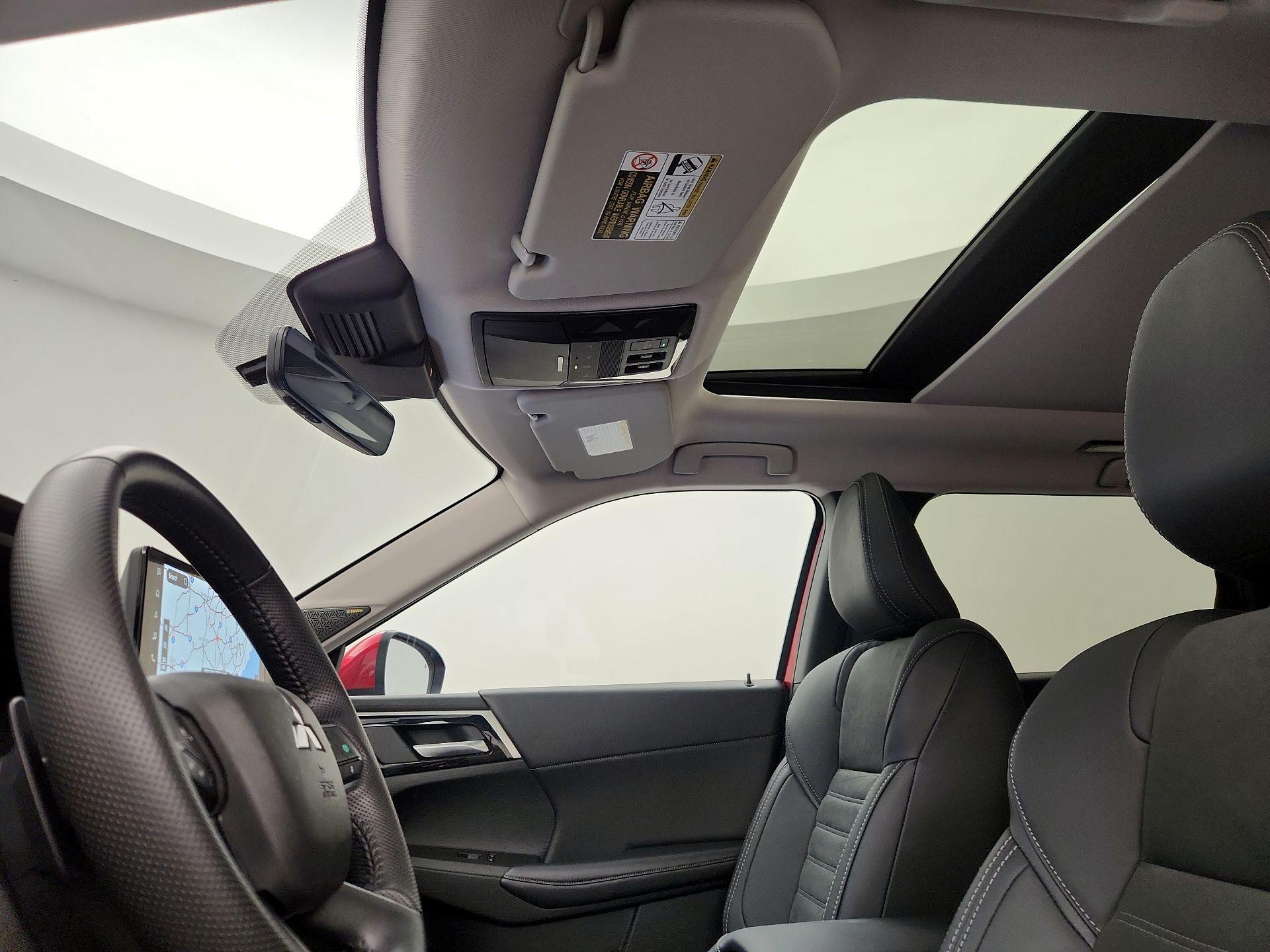 Thumbnail: 2025 Mitsubishi Outlander - 20