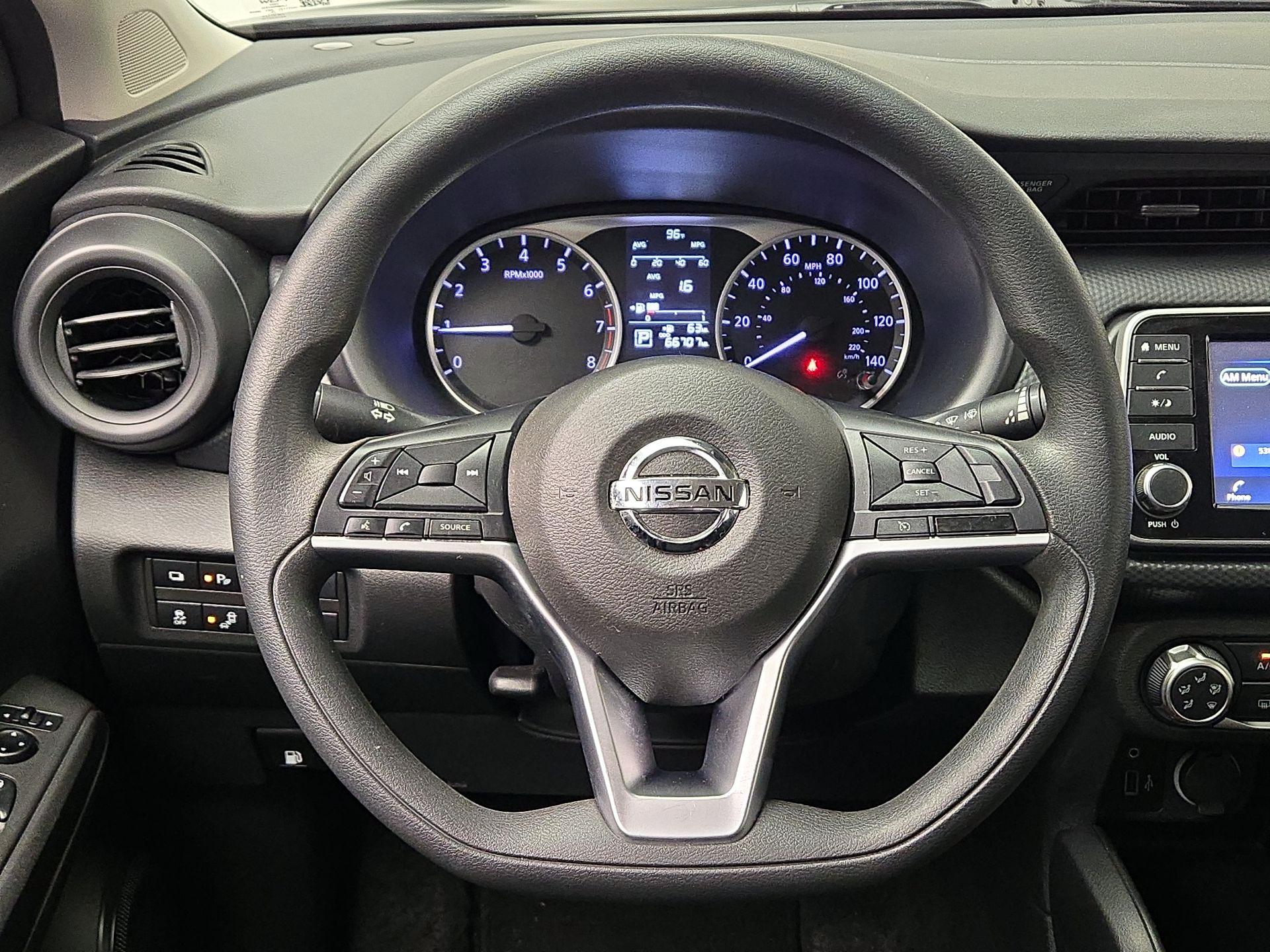 Thumbnail: 2021 Nissan Kicks - 10