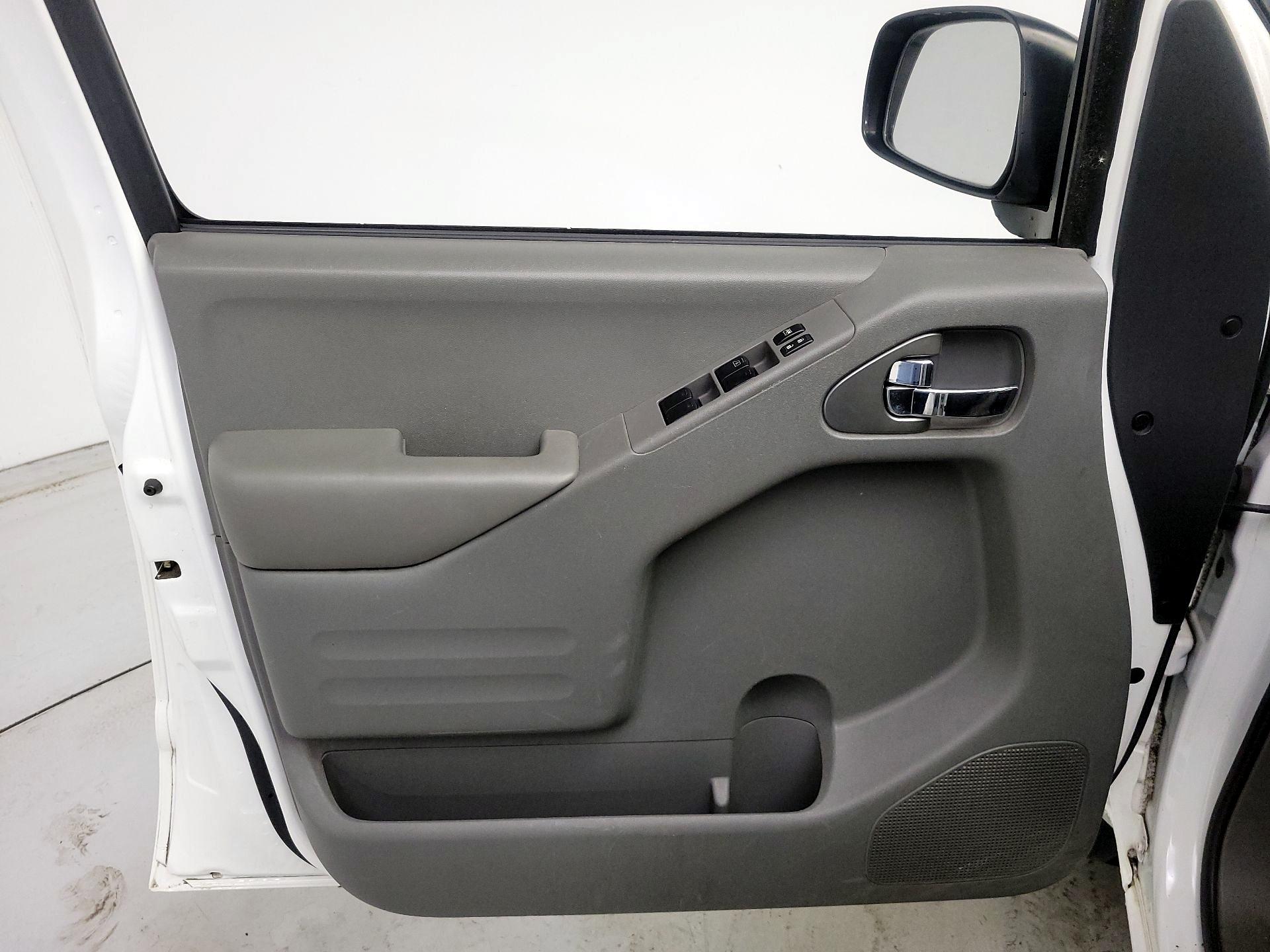 Thumbnail: 2019 Nissan Frontier - 12