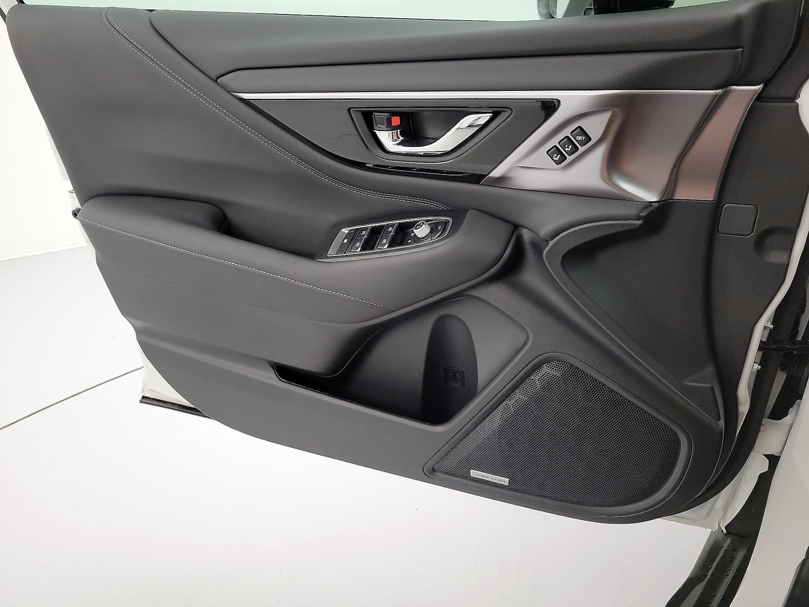 2025 Subaru Outback Touring - Photo 13