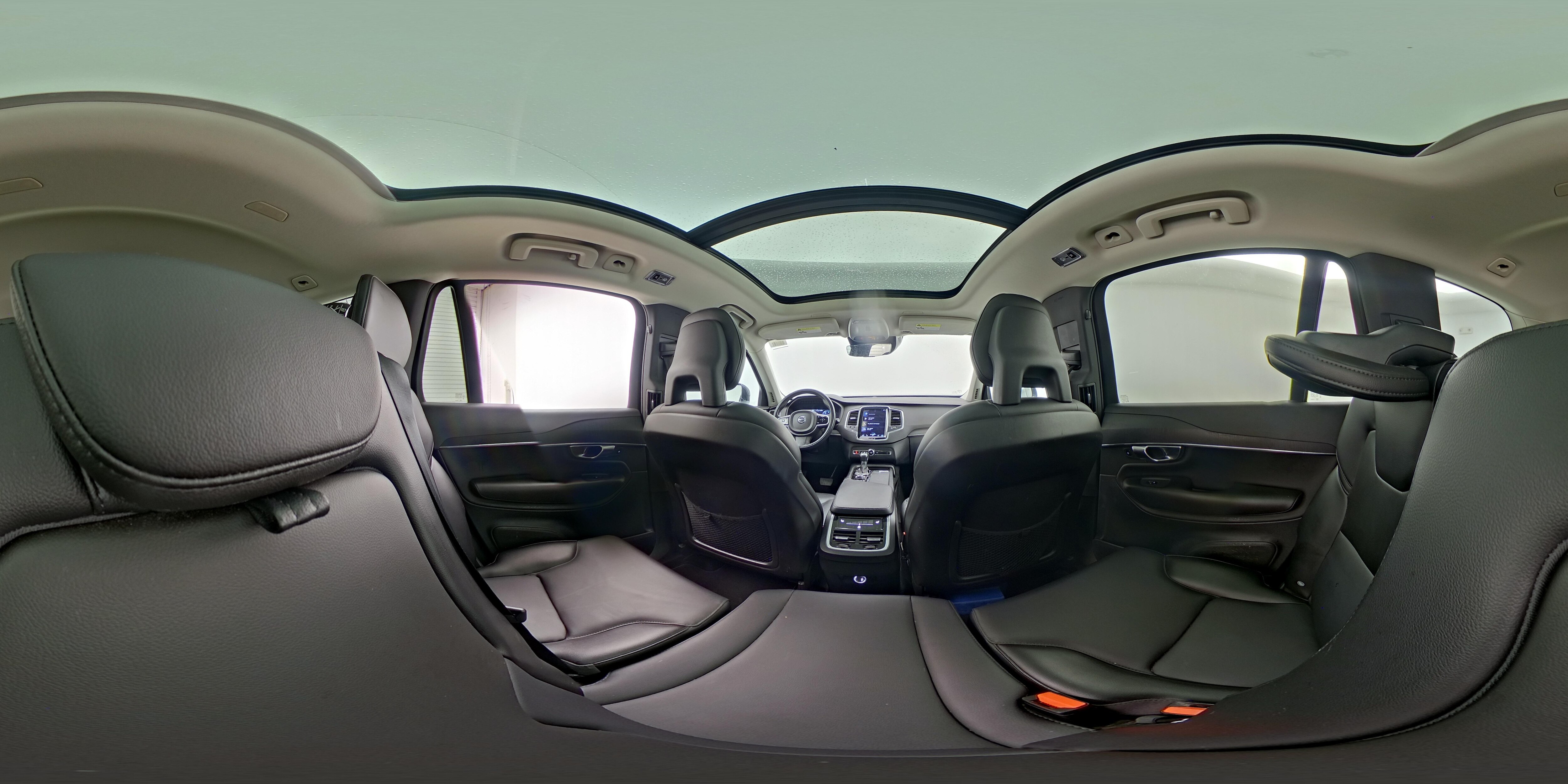 2020 Volvo XC90 Momentum - Photo 28