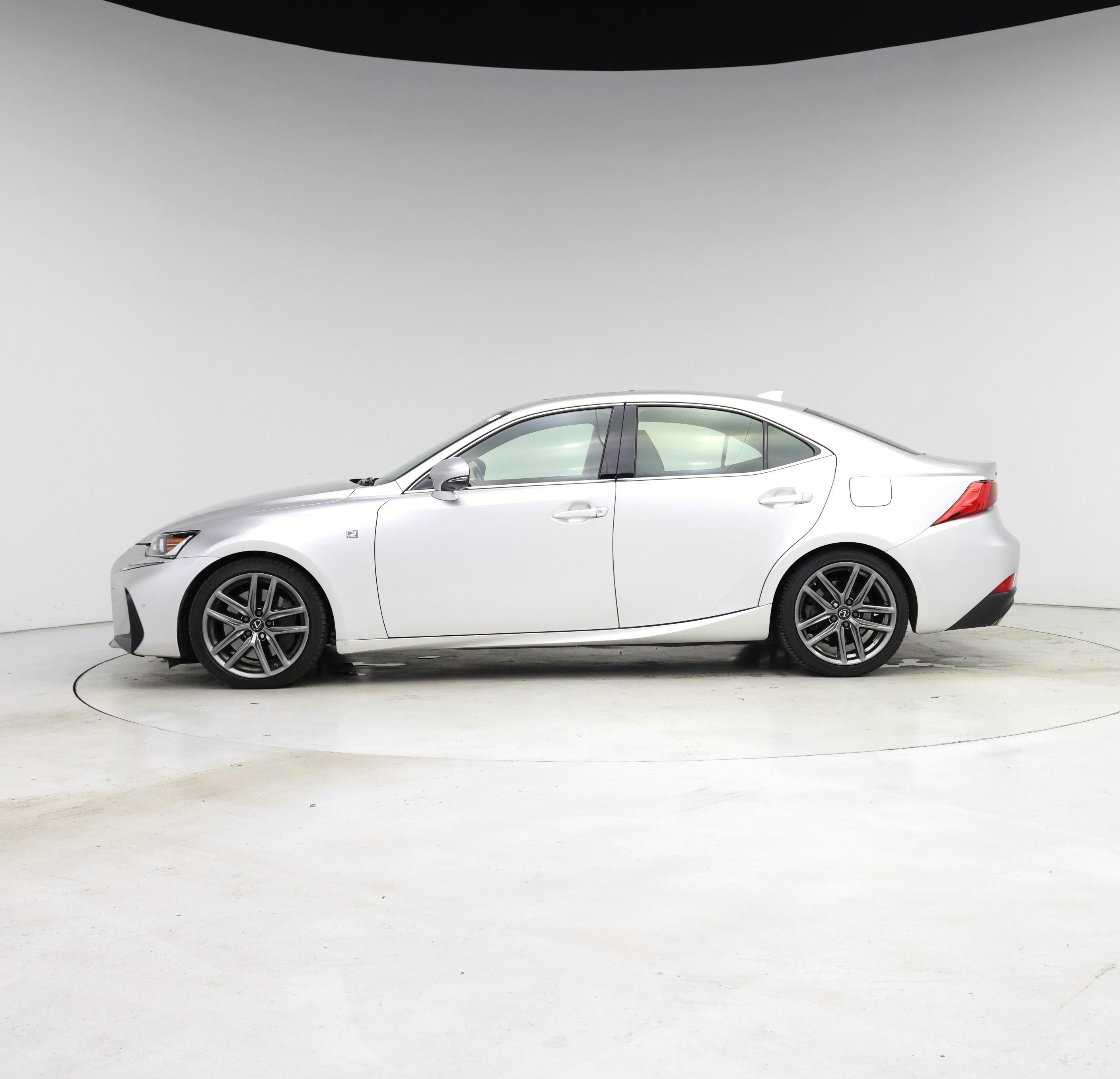 Thumbnail: 2020 Lexus IS - 3