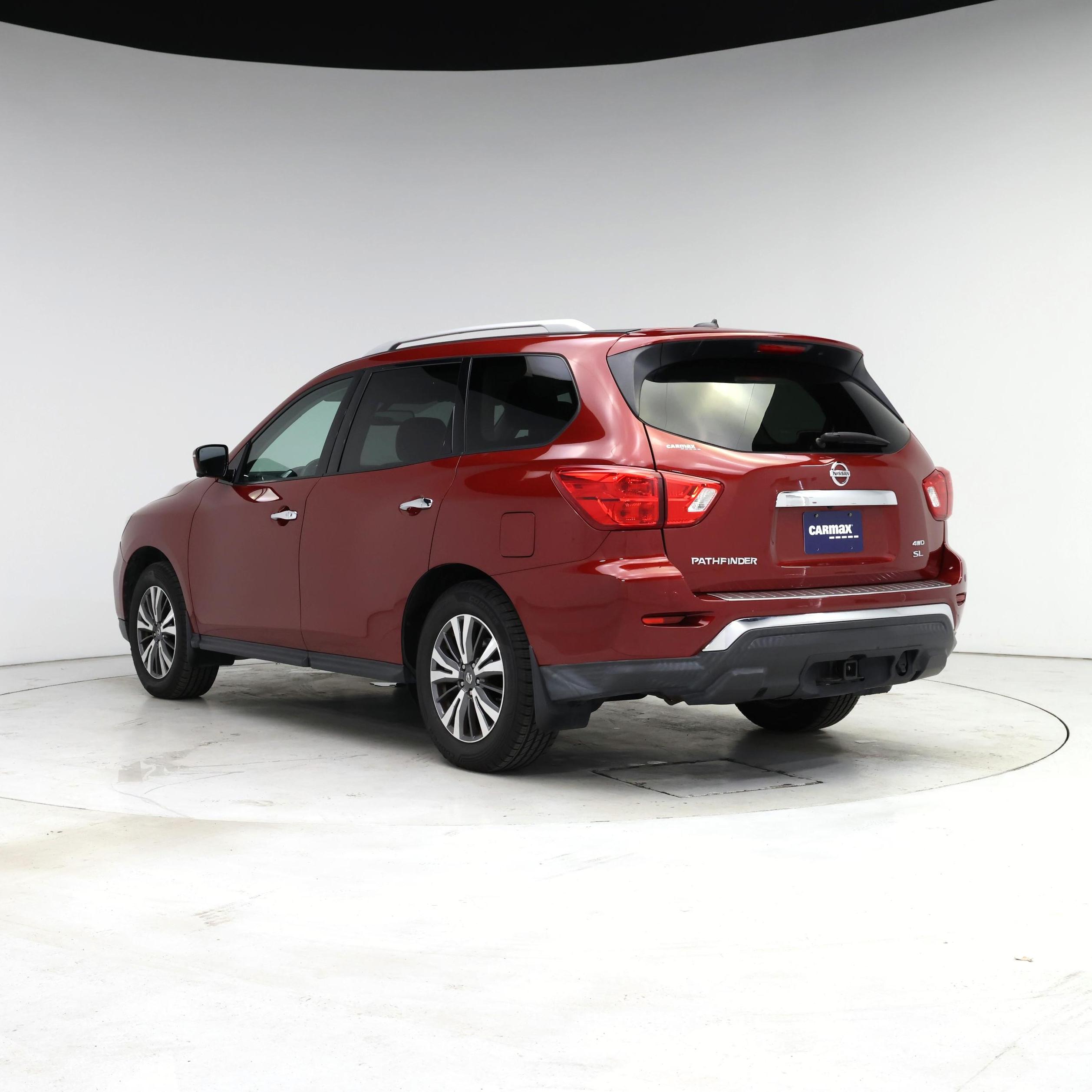 Thumbnail: 2017 Nissan Pathfinder - 2