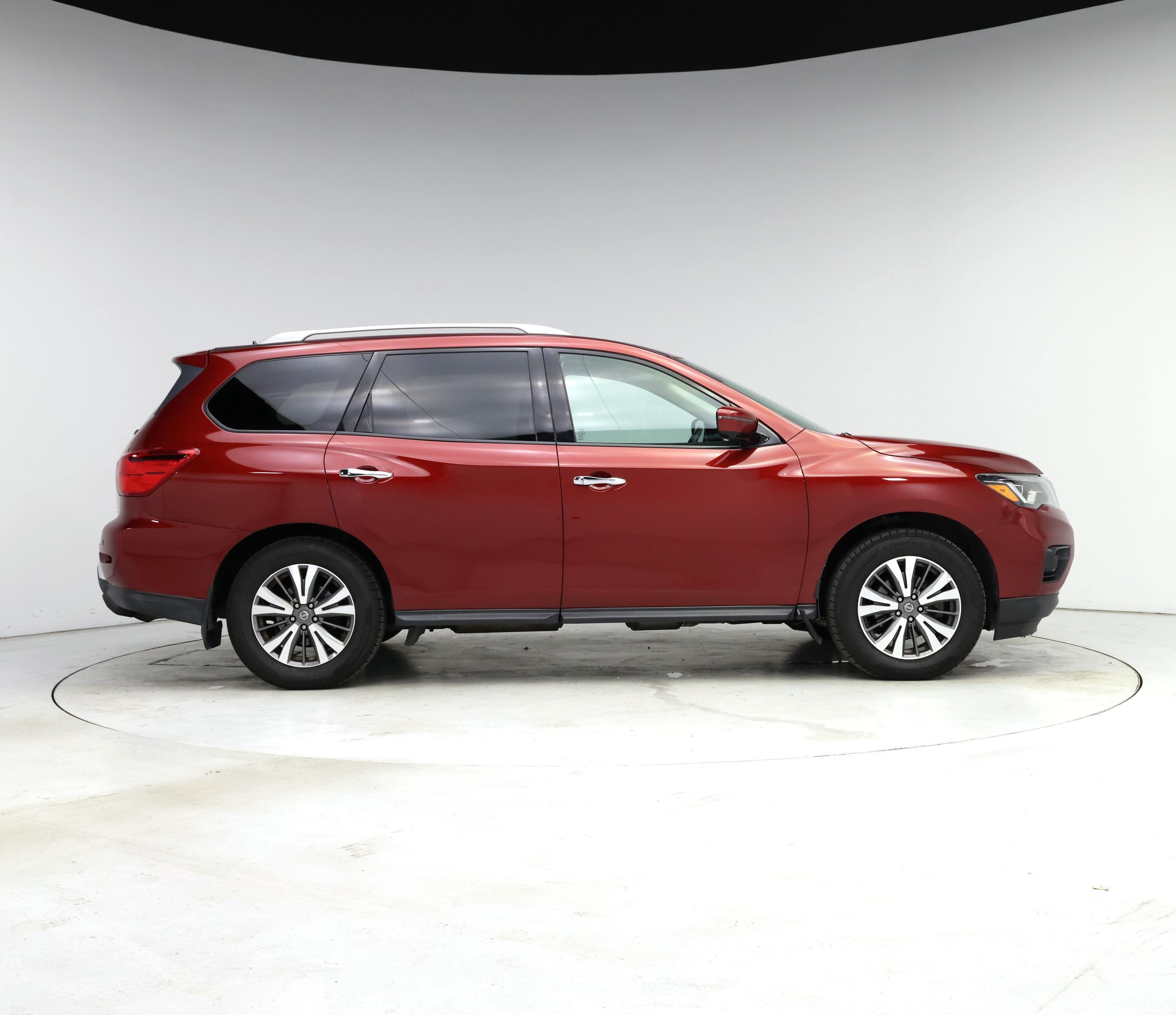 Thumbnail: 2017 Nissan Pathfinder - 7