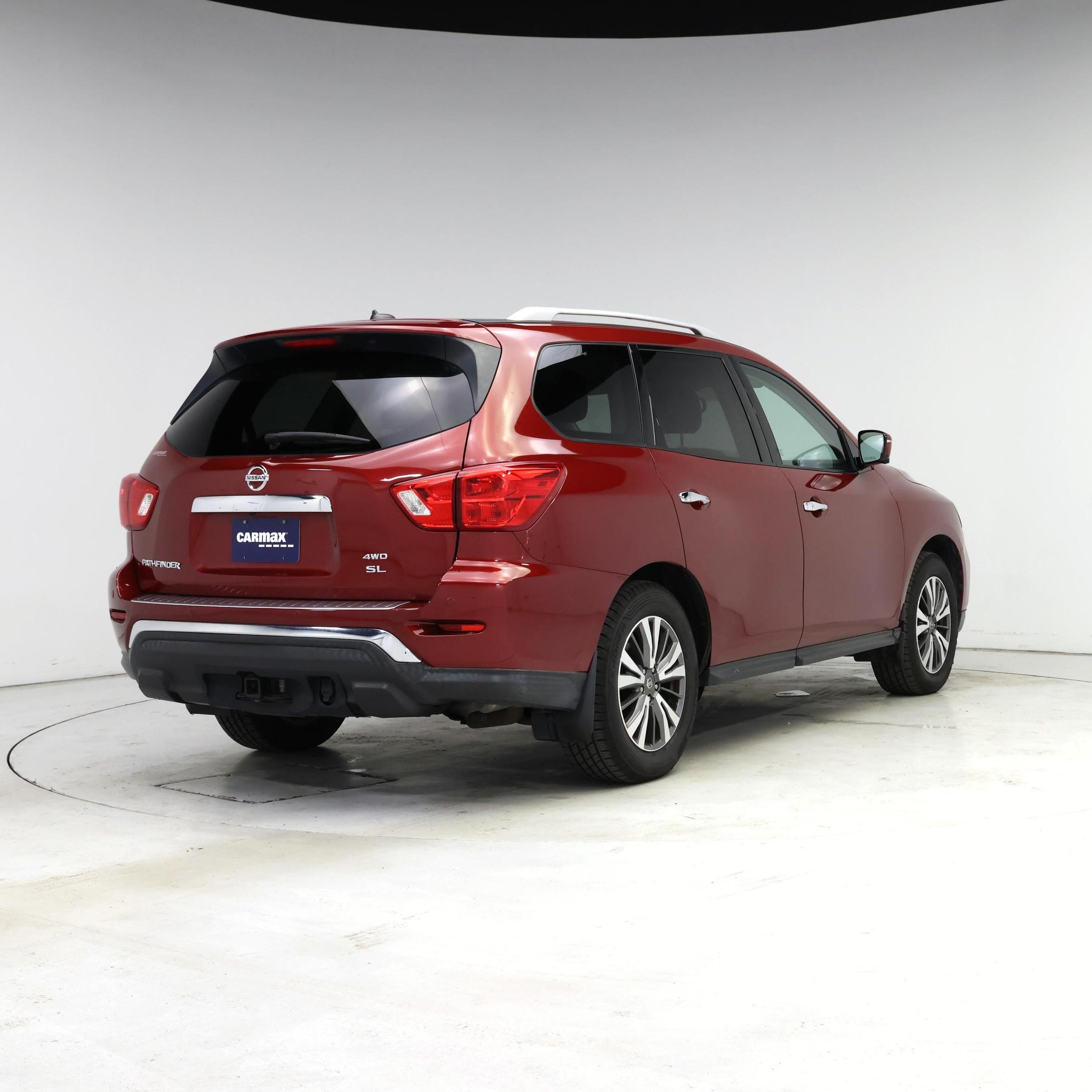Thumbnail: 2017 Nissan Pathfinder - 8