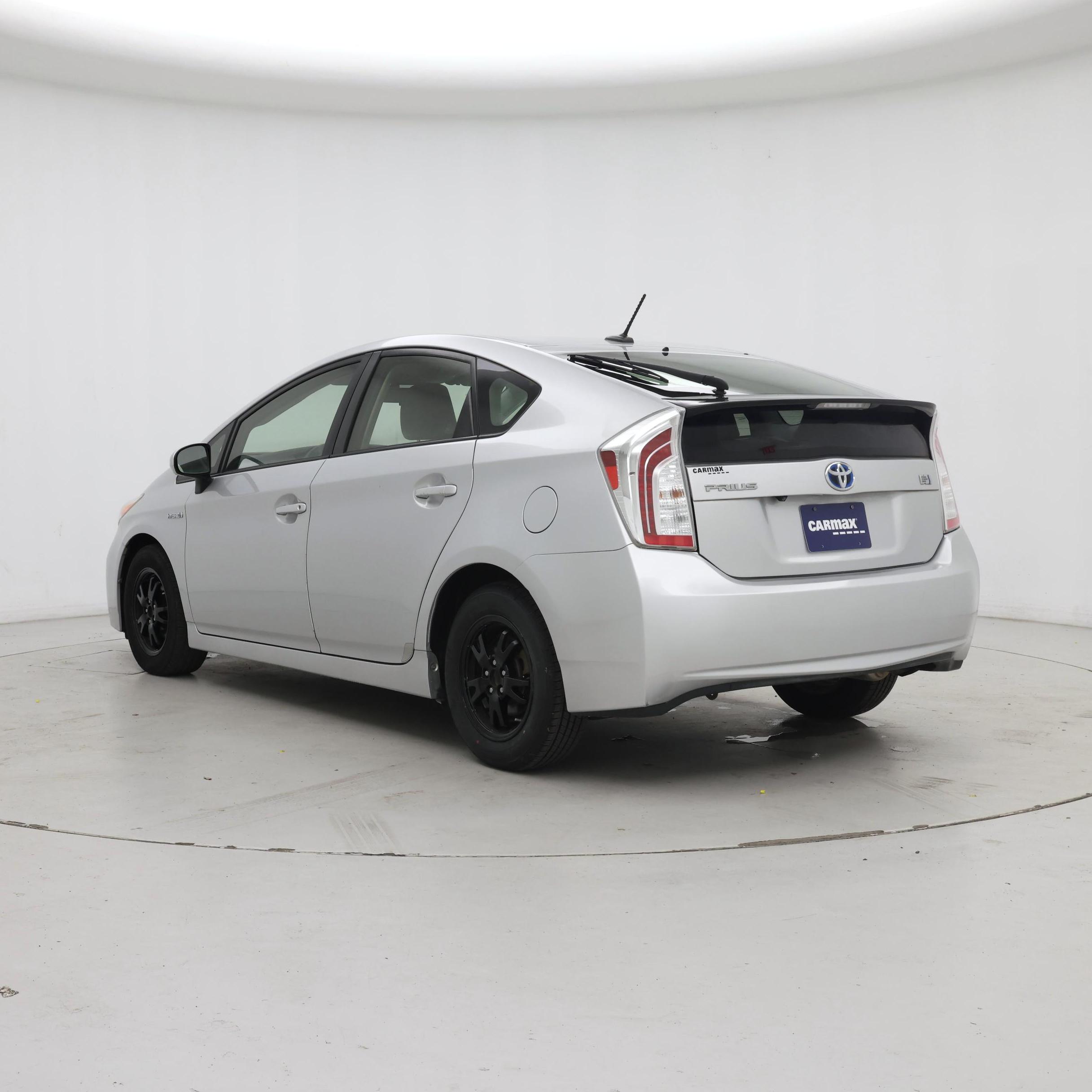 Thumbnail: 2015 Toyota Prius - 2