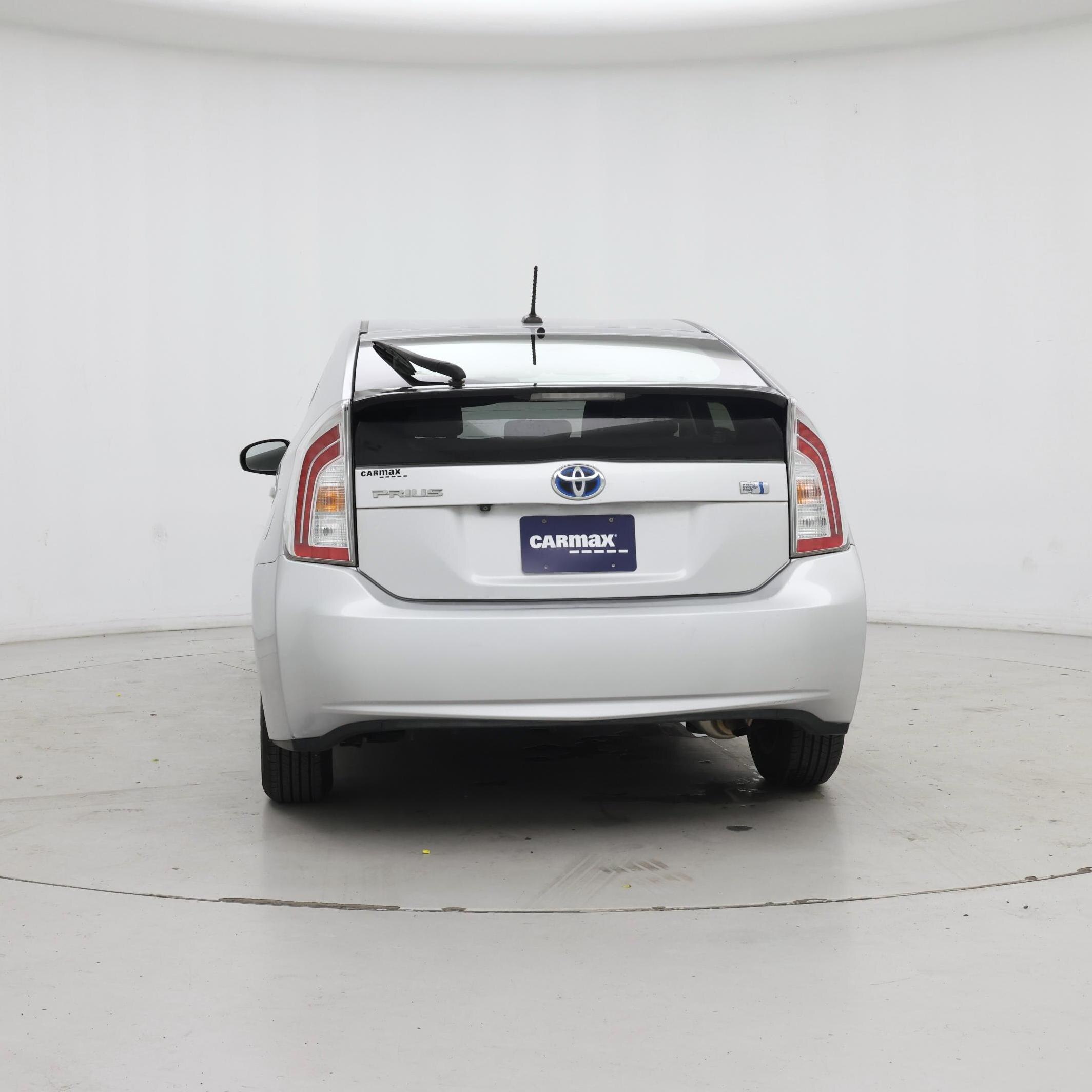 Thumbnail: 2015 Toyota Prius - 6