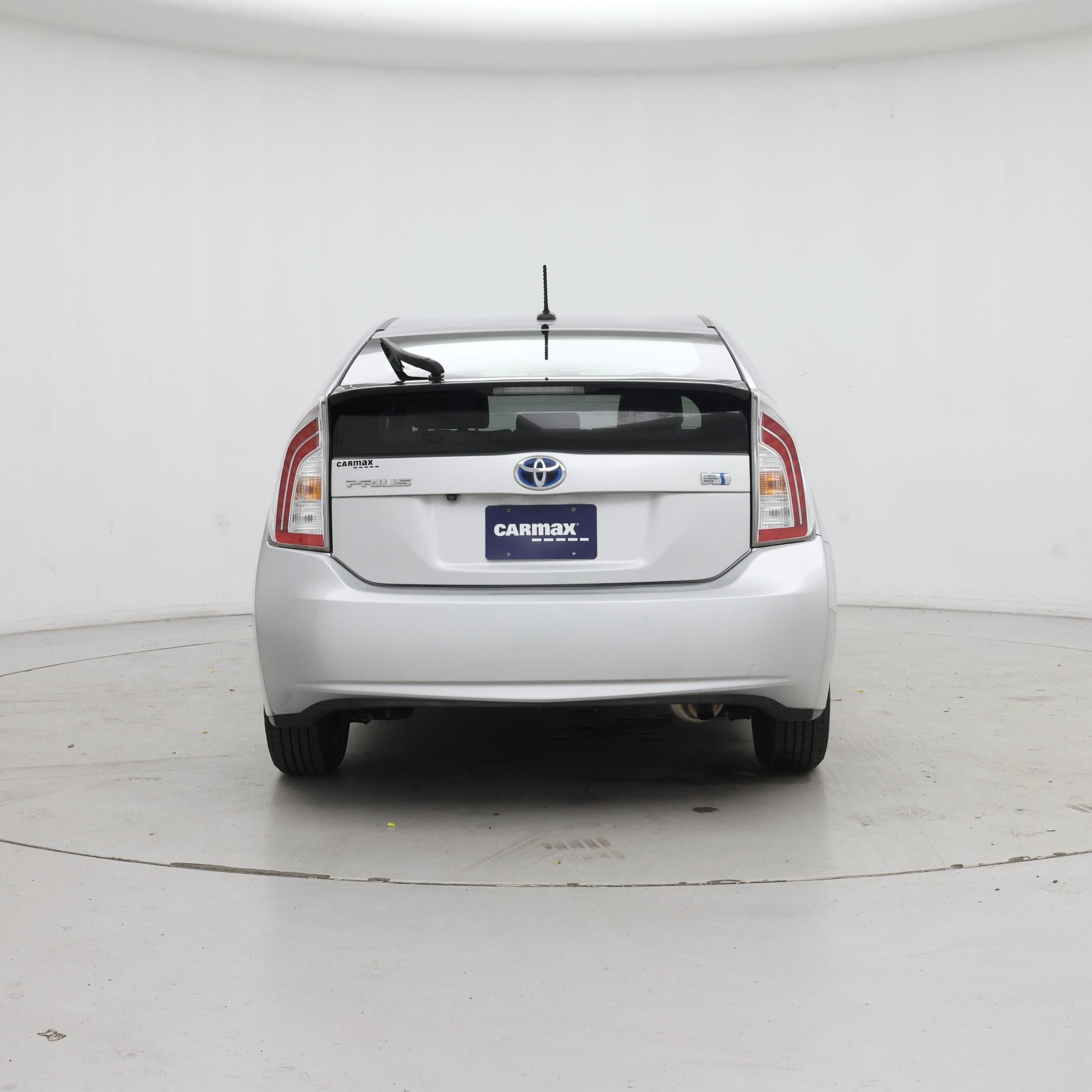 Thumbnail: 2015 Toyota Prius - 8