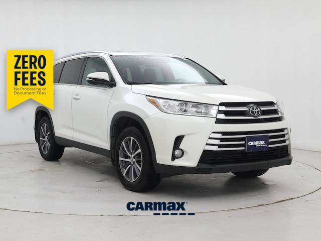 White 2019 Toyota Highlander SUV / Crossover Front-Wheel Drive Automatic