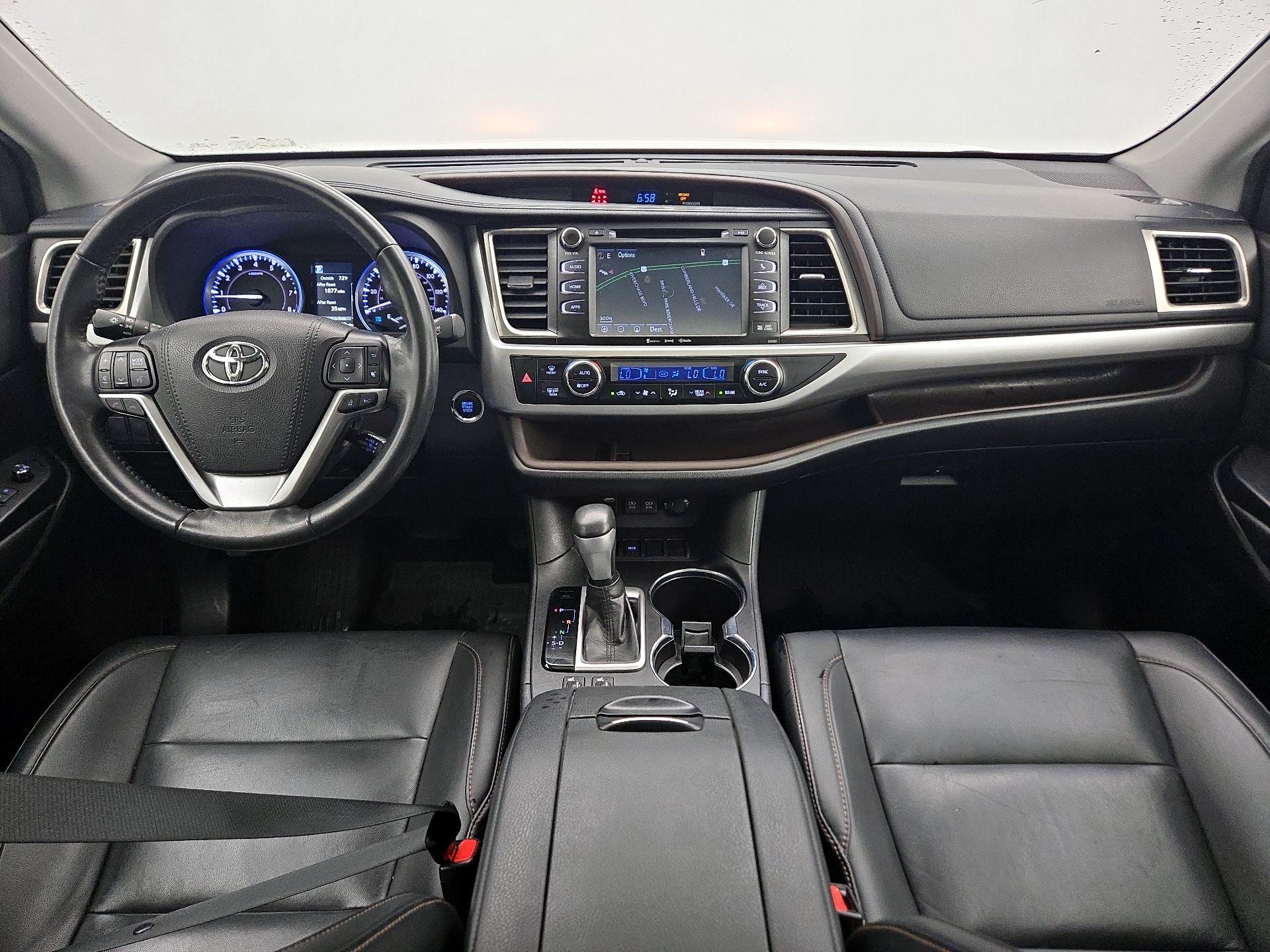 Thumbnail: 2019 Toyota Highlander - 9