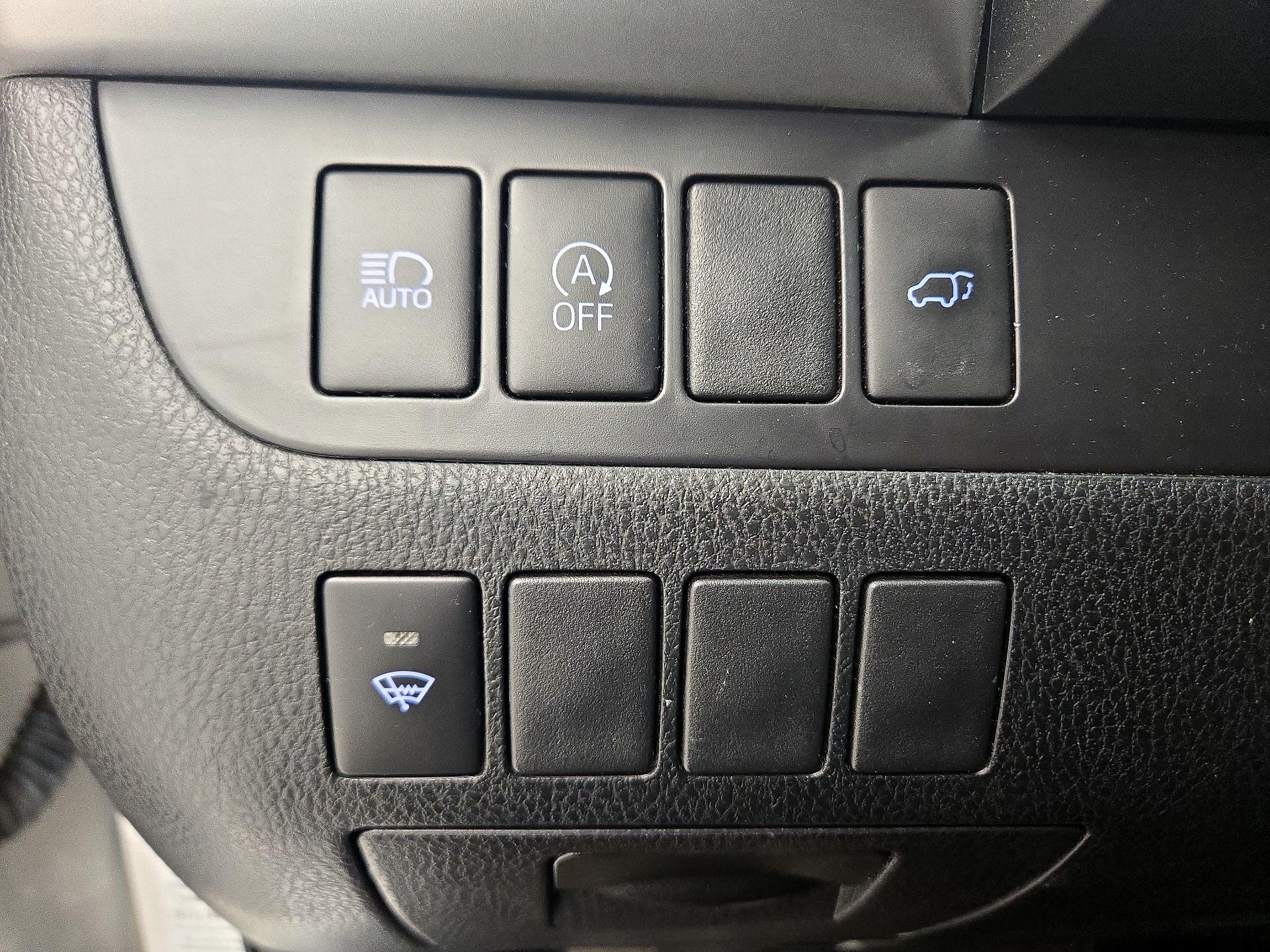 Thumbnail: 2019 Toyota Highlander - 13