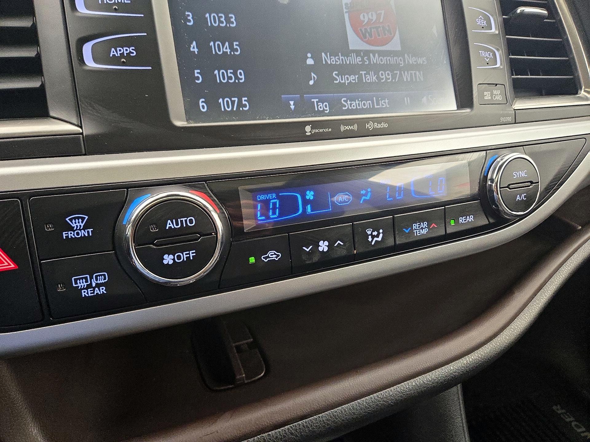 Thumbnail: 2019 Toyota Highlander - 17