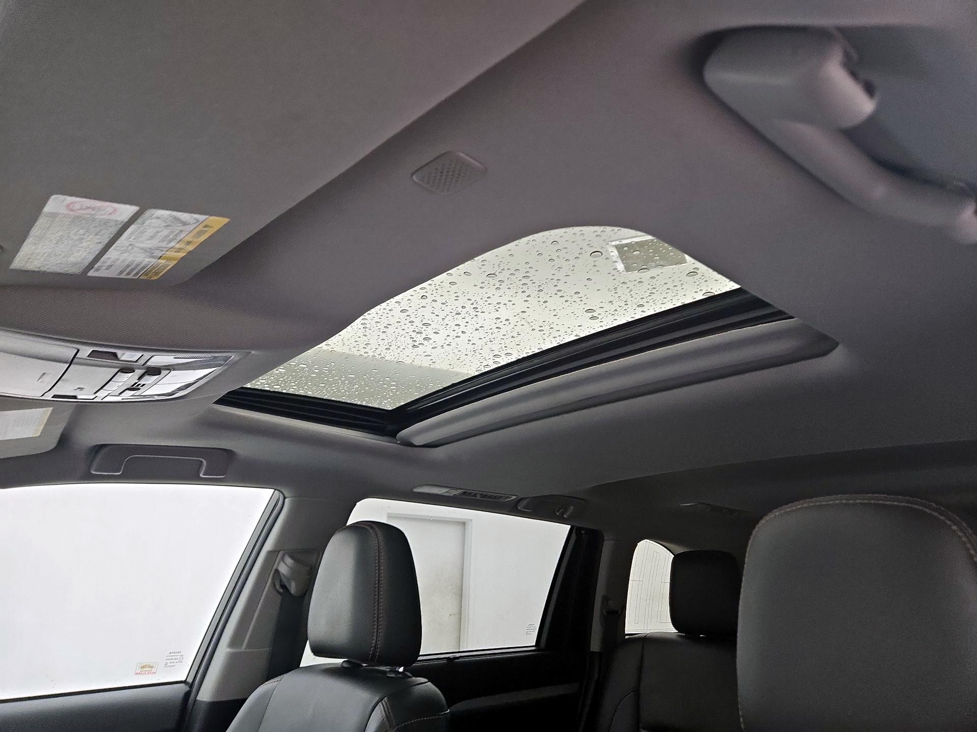 Thumbnail: 2019 Toyota Highlander - 20