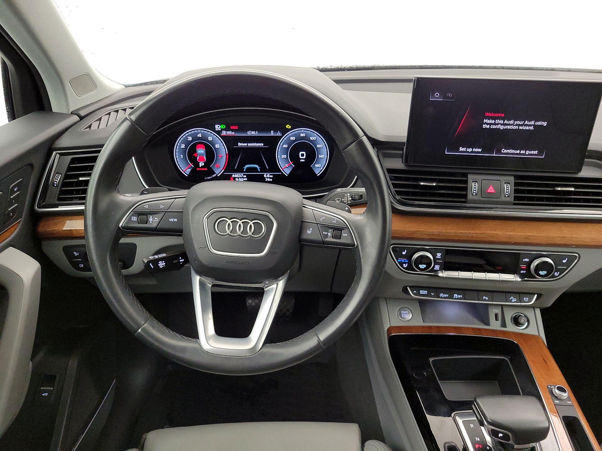 Thumbnail: 2023 Audi Q5 - 10