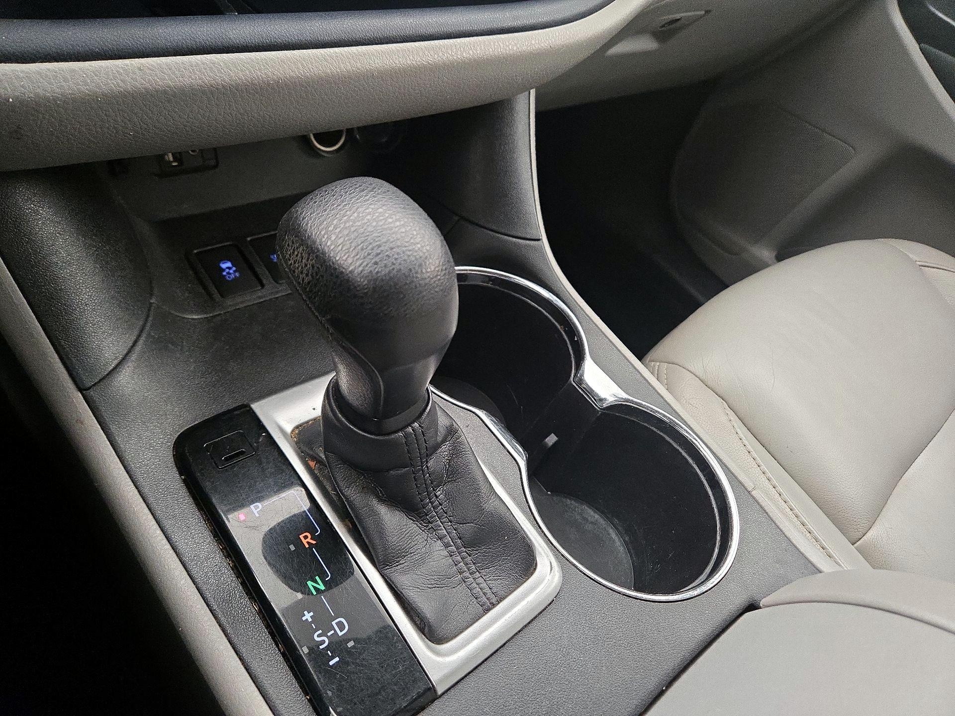 Thumbnail: 2016 Toyota Highlander - 17