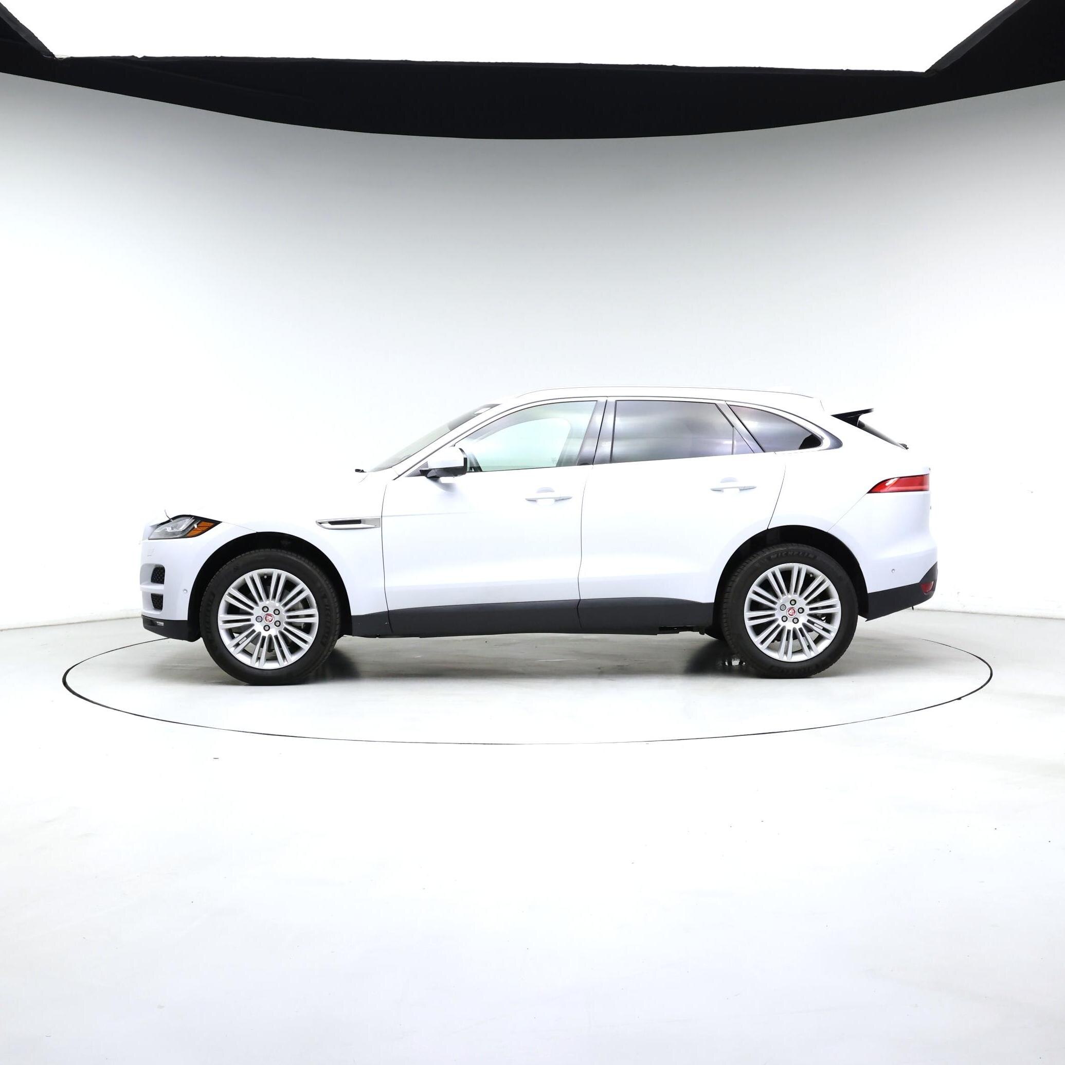Thumbnail: 2019 Jaguar F-Pace - 3