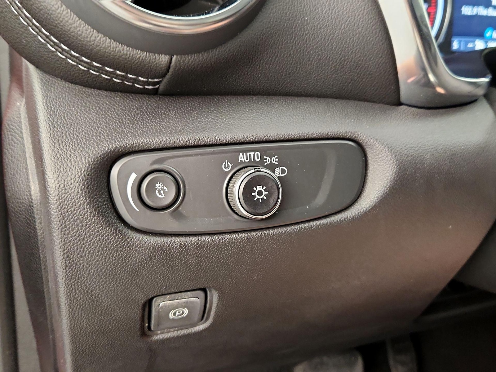 2024 Chevrolet Blazer 2LT - Photo 14