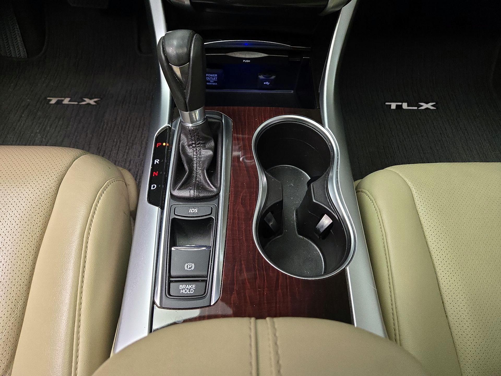 Thumbnail: 2015 Acura TLX - 18
