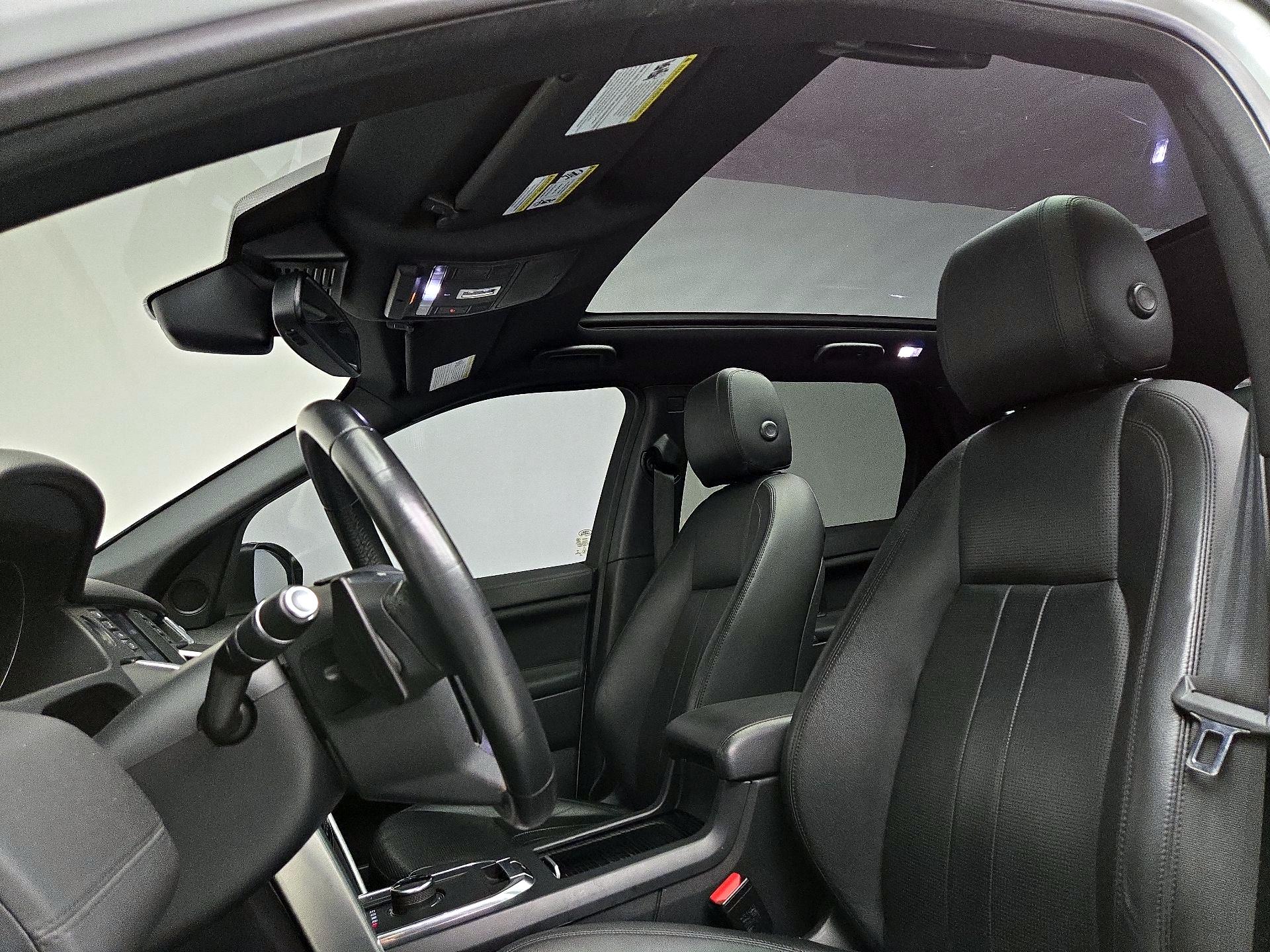 Thumbnail: 2019 Land Rover Discovery Sport - 19