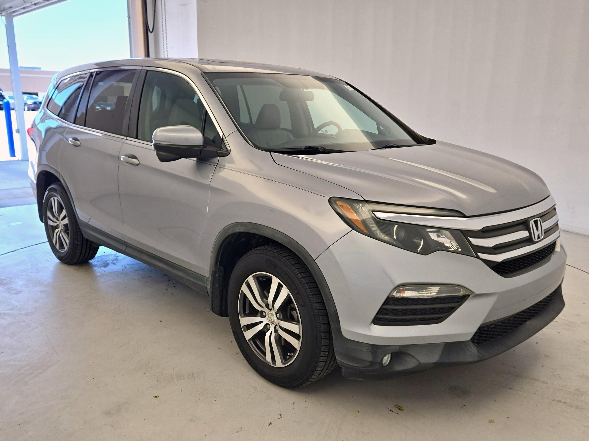 Thumbnail: 2017 Honda Pilot - 1