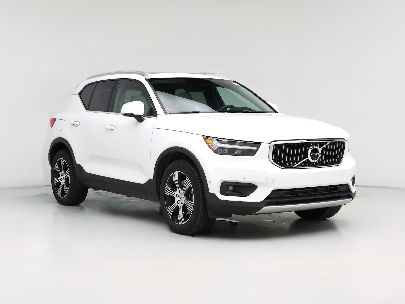 2022 Volvo XC40