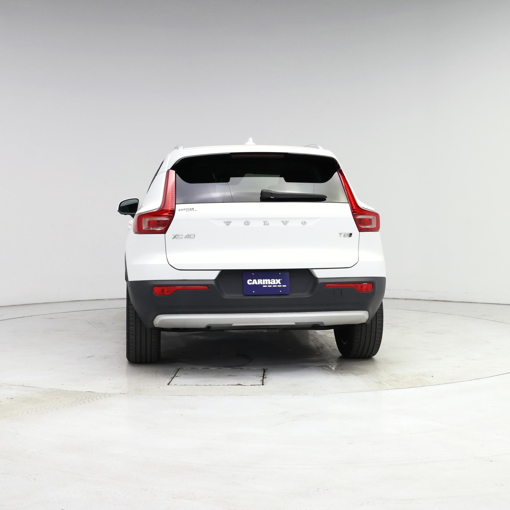 Thumbnail: 2022 Volvo XC40 - 6