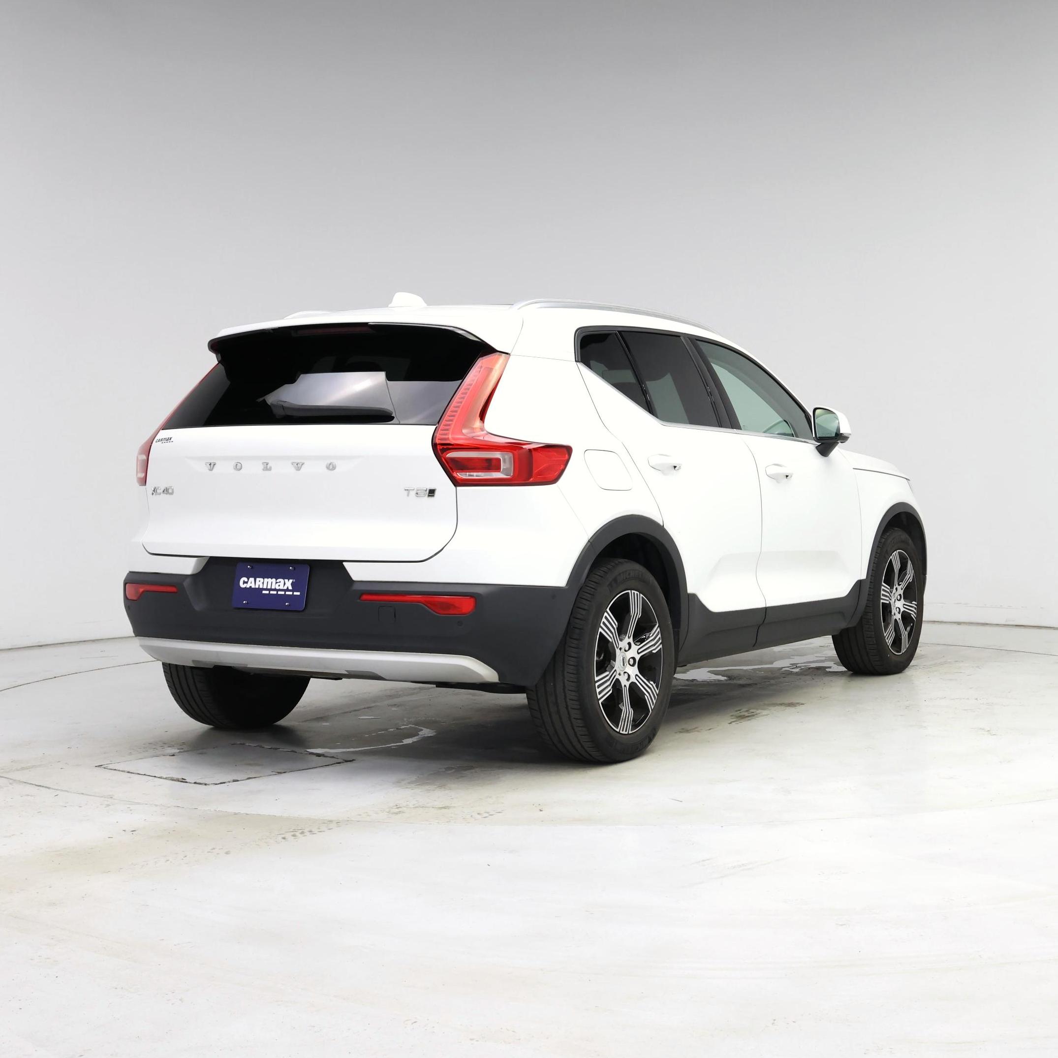 Thumbnail: 2022 Volvo XC40 - 8