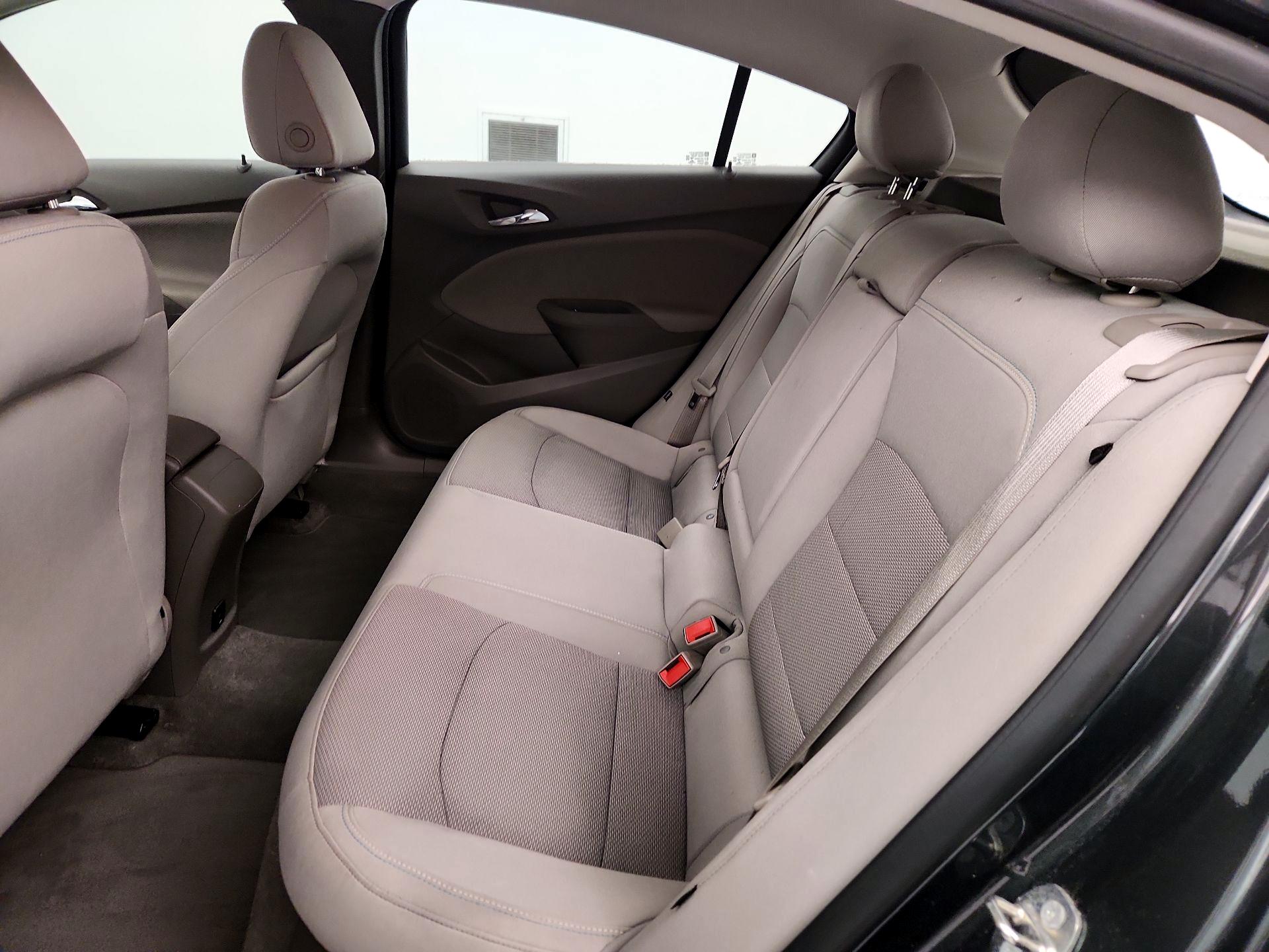 Thumbnail: 2018 Chevrolet Cruze - 19