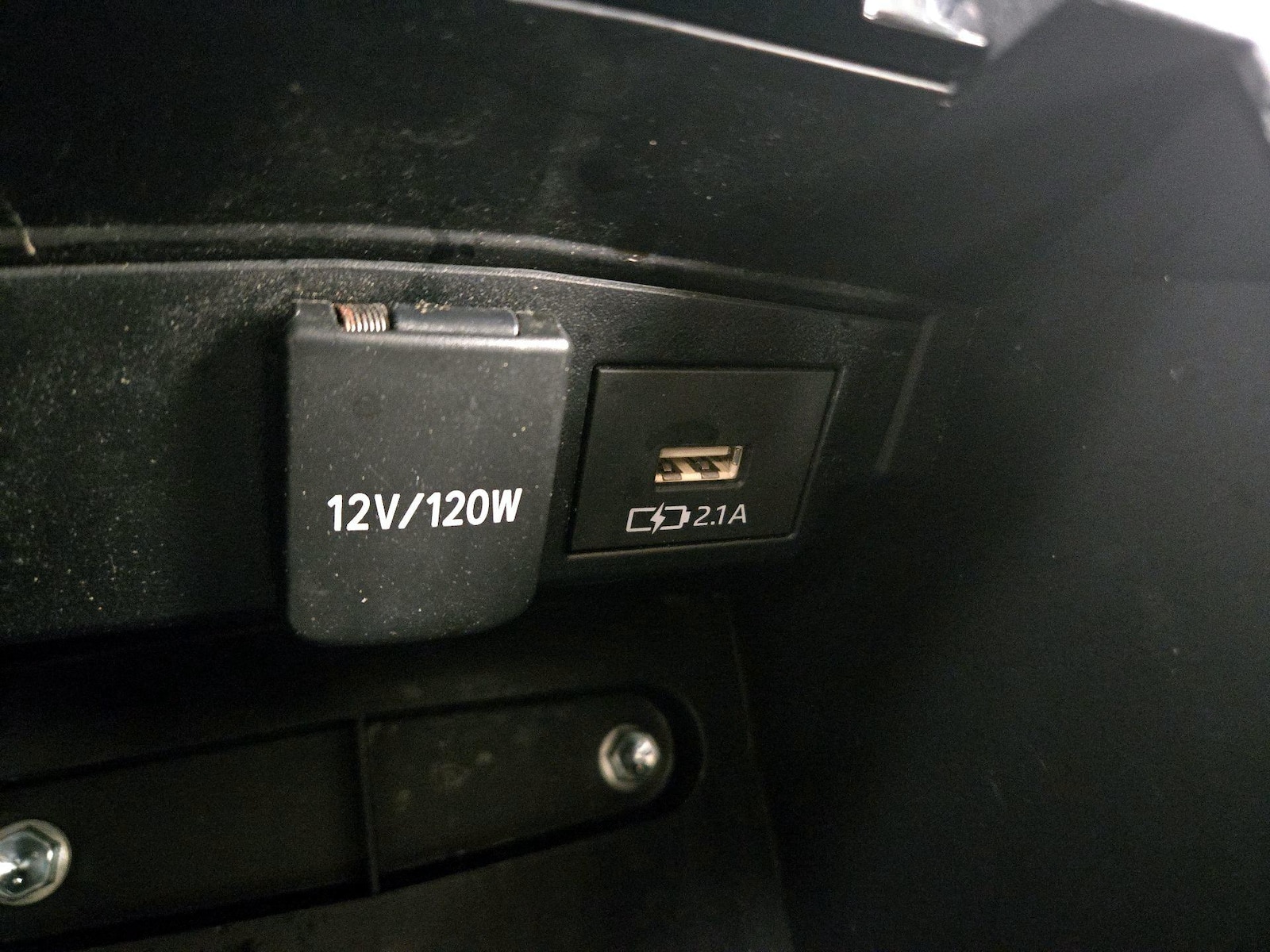 2020 Toyota Corolla LE - Photo 19