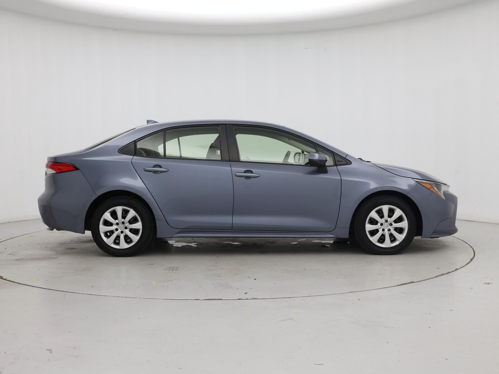 2020 Toyota Corolla LE - Photo 8