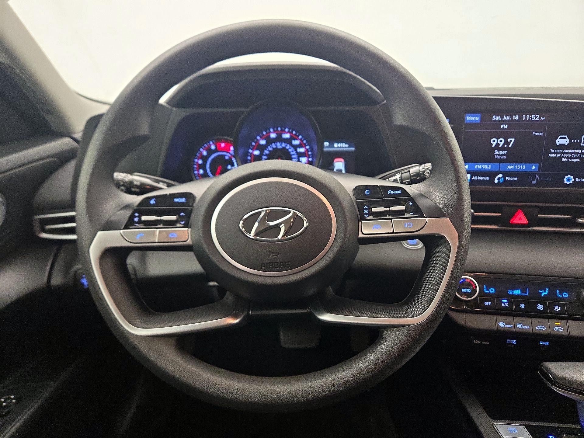 Thumbnail: 2023 Hyundai Elantra - 10