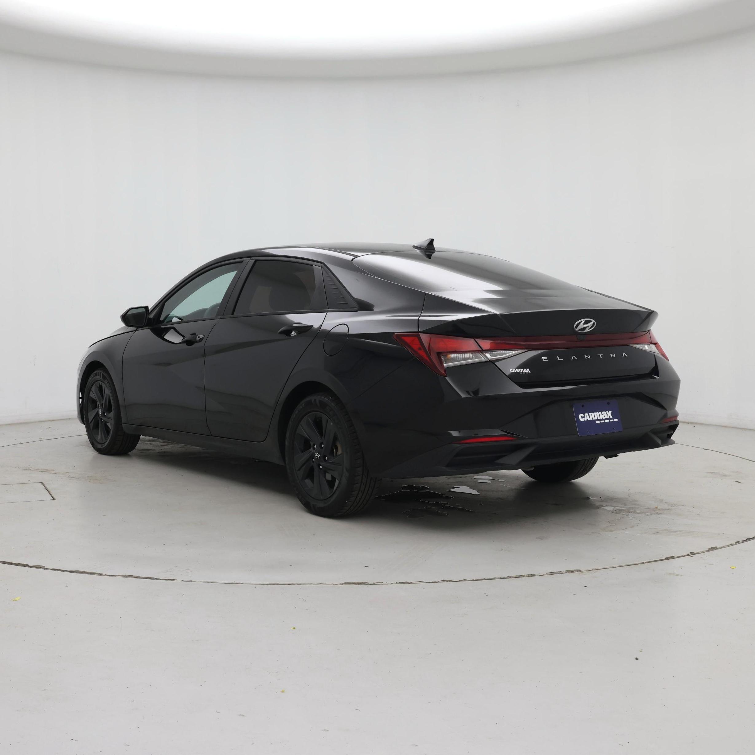Thumbnail: 2023 Hyundai Elantra - 2