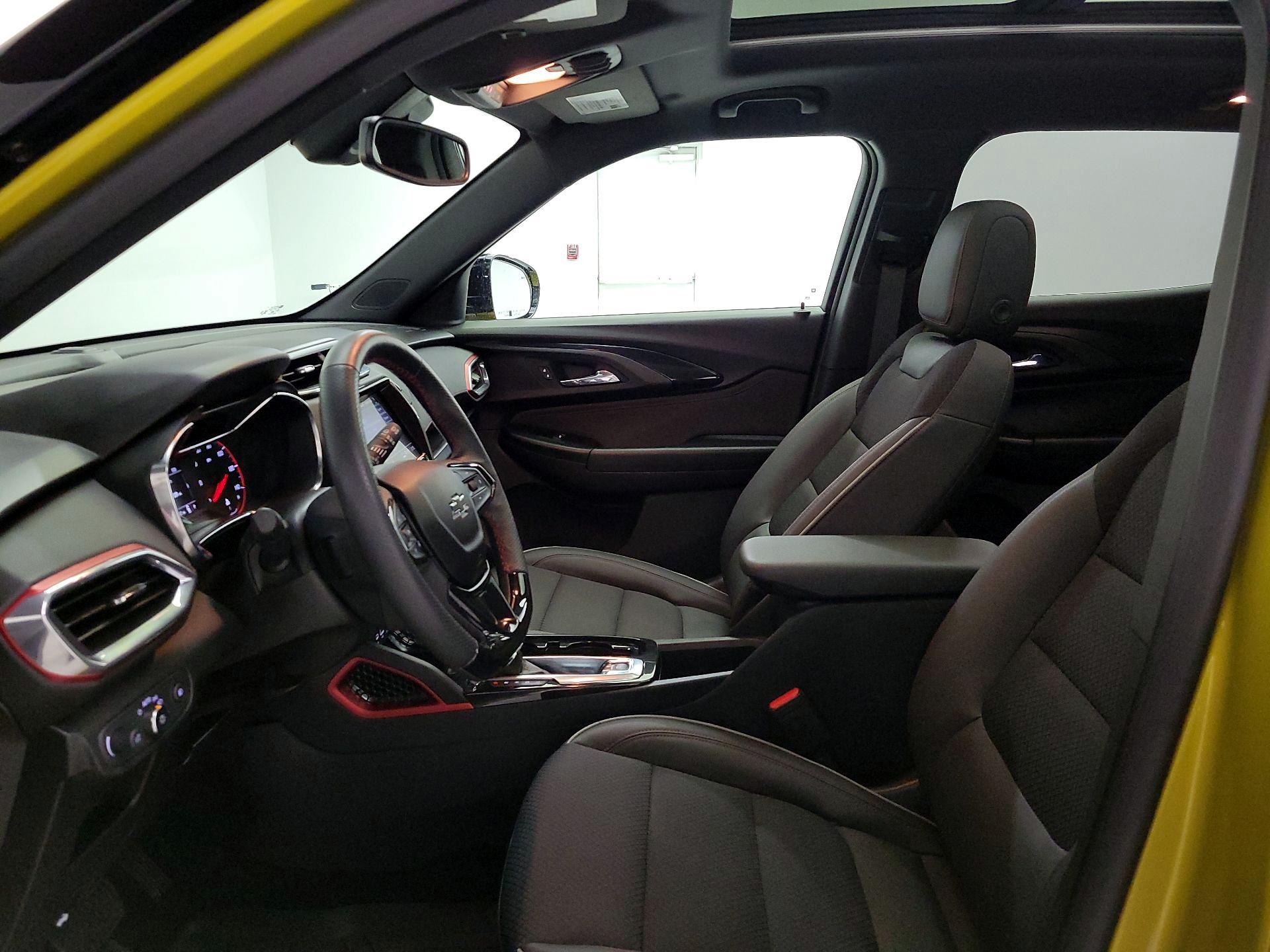 Thumbnail: 2023 Chevrolet TrailBlazer - 11