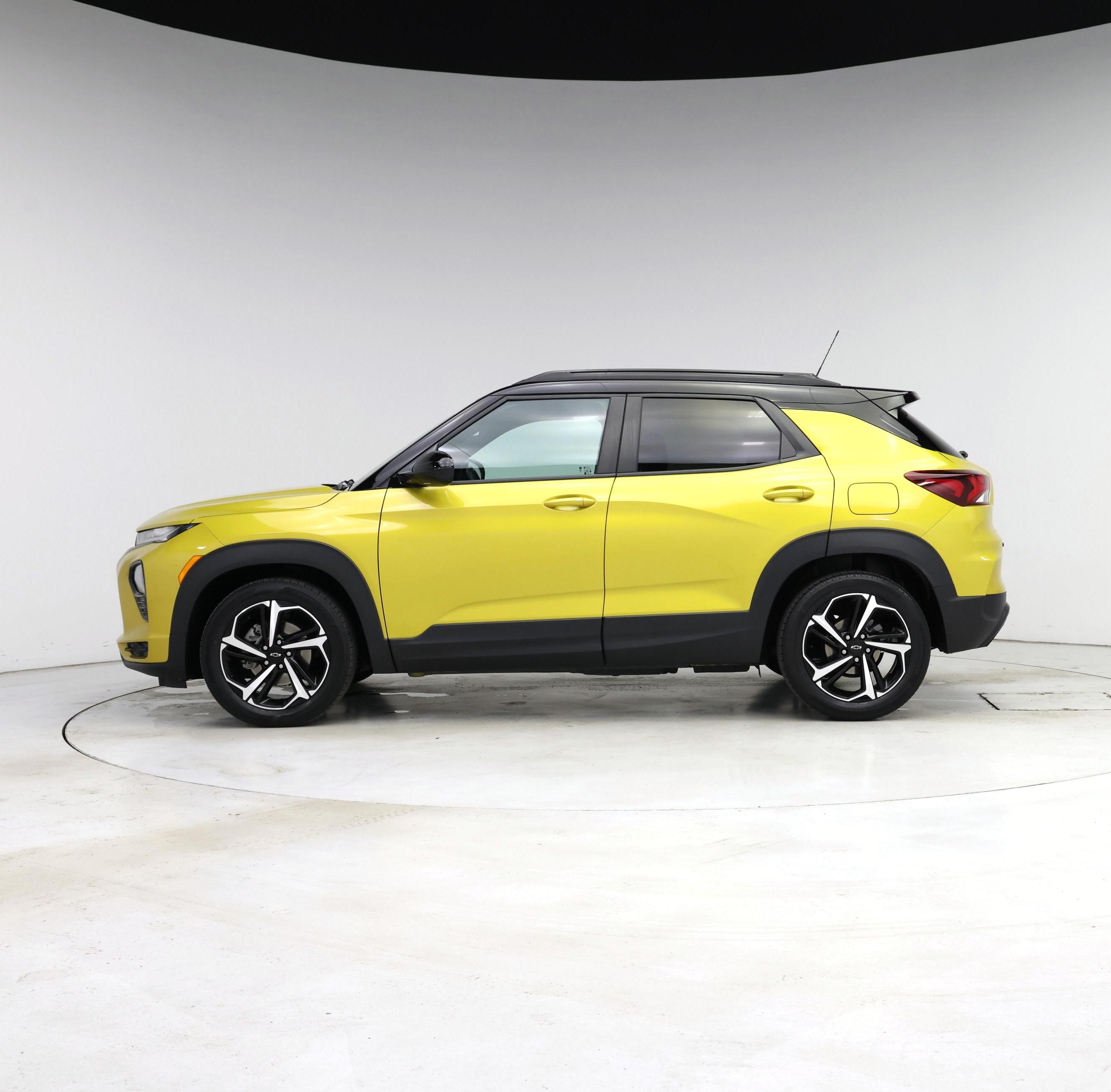 Thumbnail: 2023 Chevrolet TrailBlazer - 3