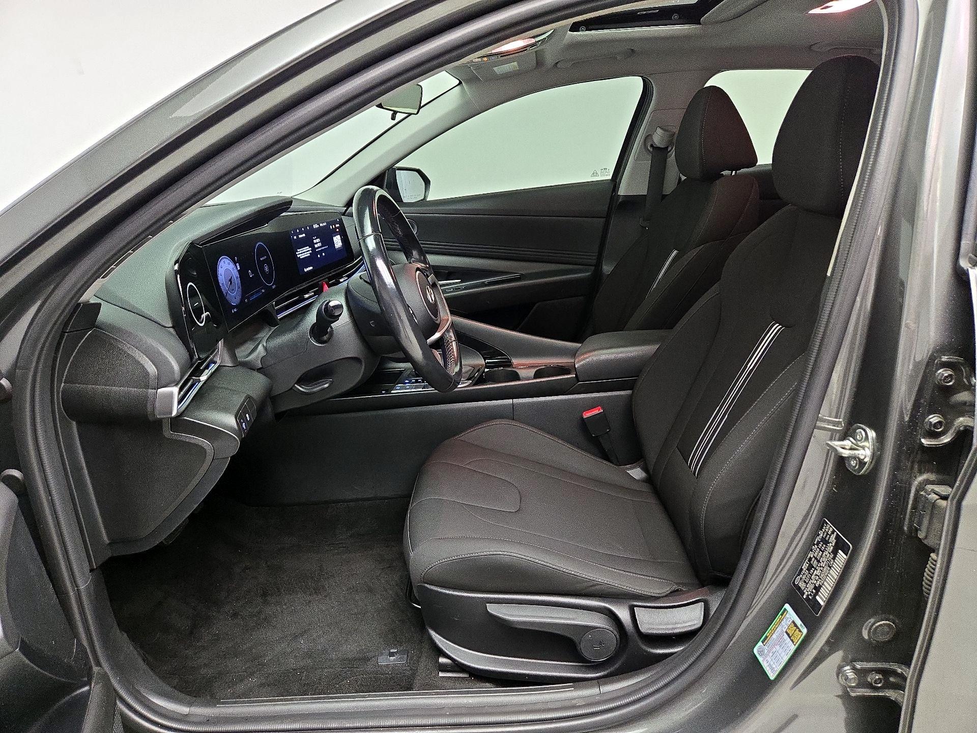 Thumbnail: 2024 Hyundai Elantra - 11