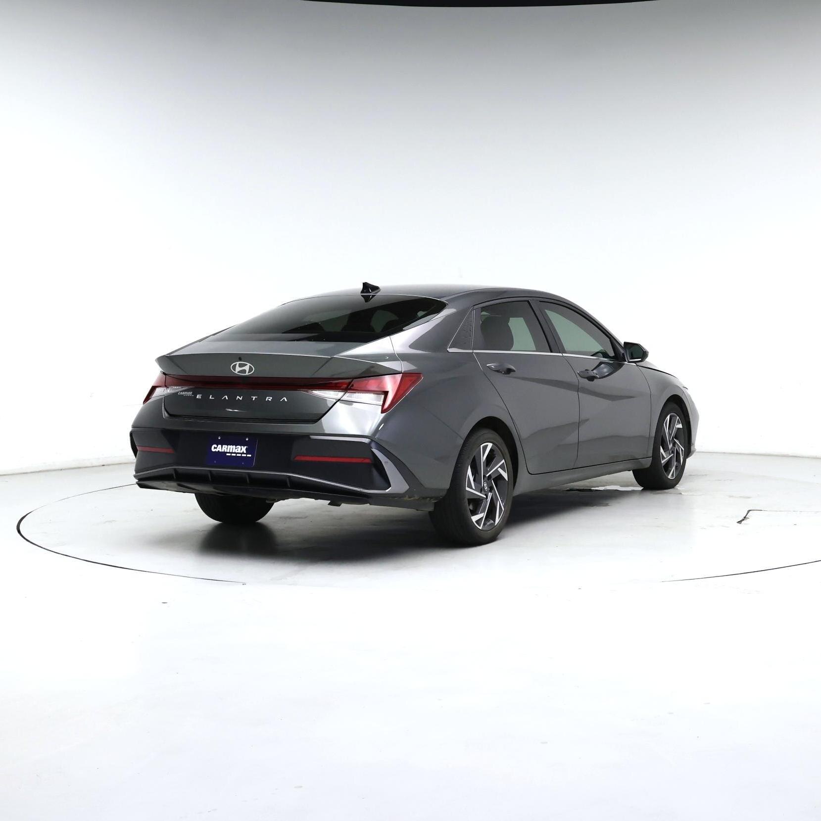 Thumbnail: 2024 Hyundai Elantra - 8