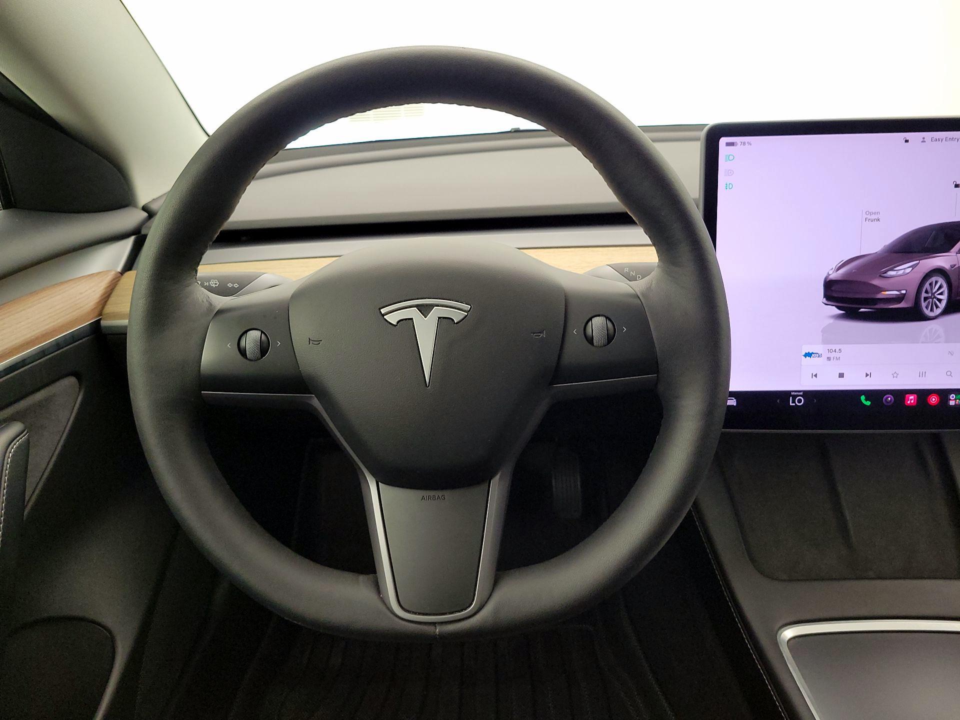 Thumbnail: 2022 Tesla Model 3 - 10