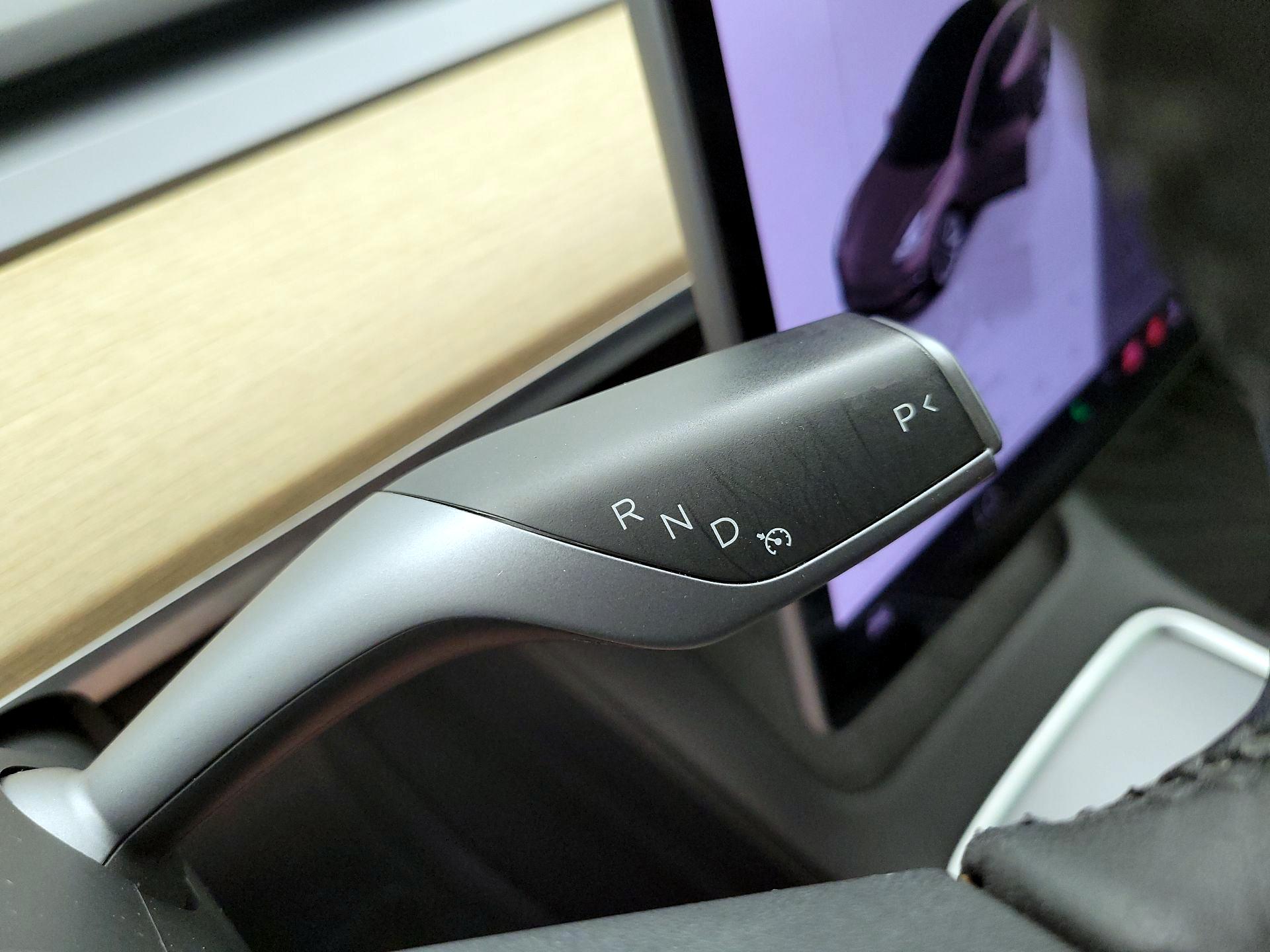 Thumbnail: 2022 Tesla Model 3 - 17