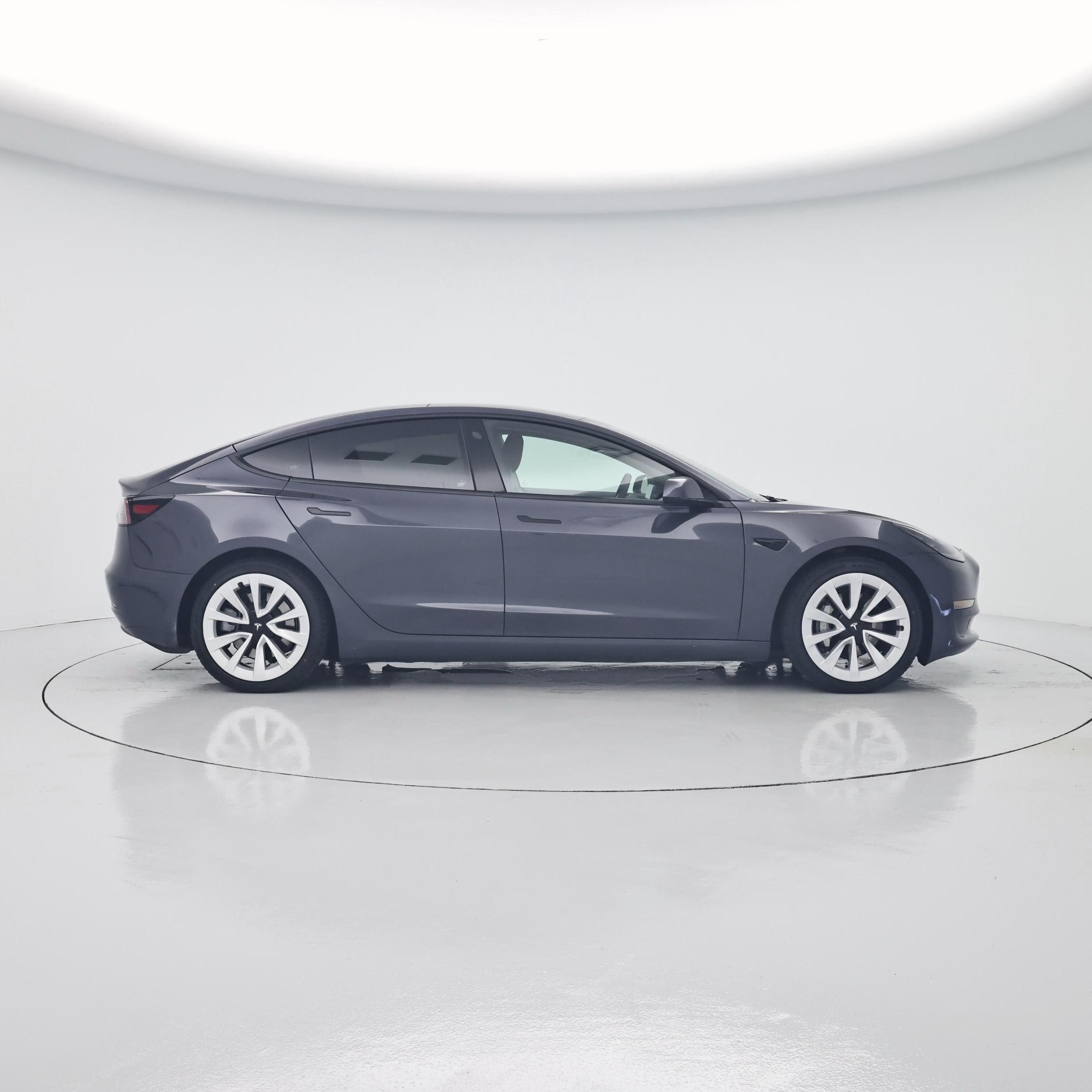Thumbnail: 2022 Tesla Model 3 - 7