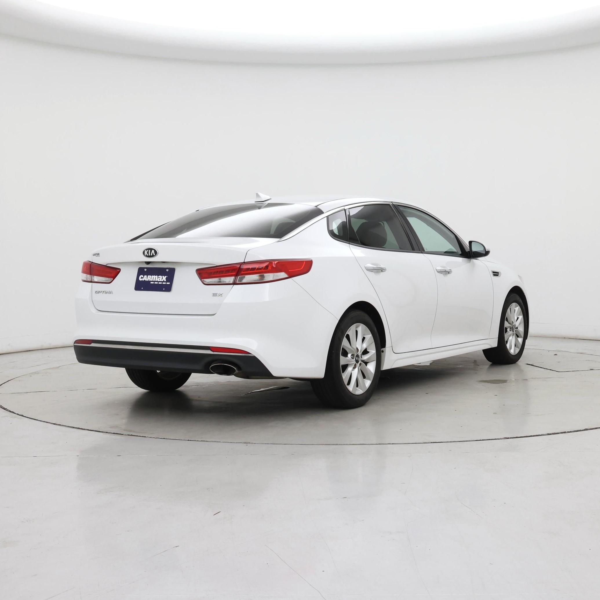 Thumbnail: 2016 Kia Optima - 8