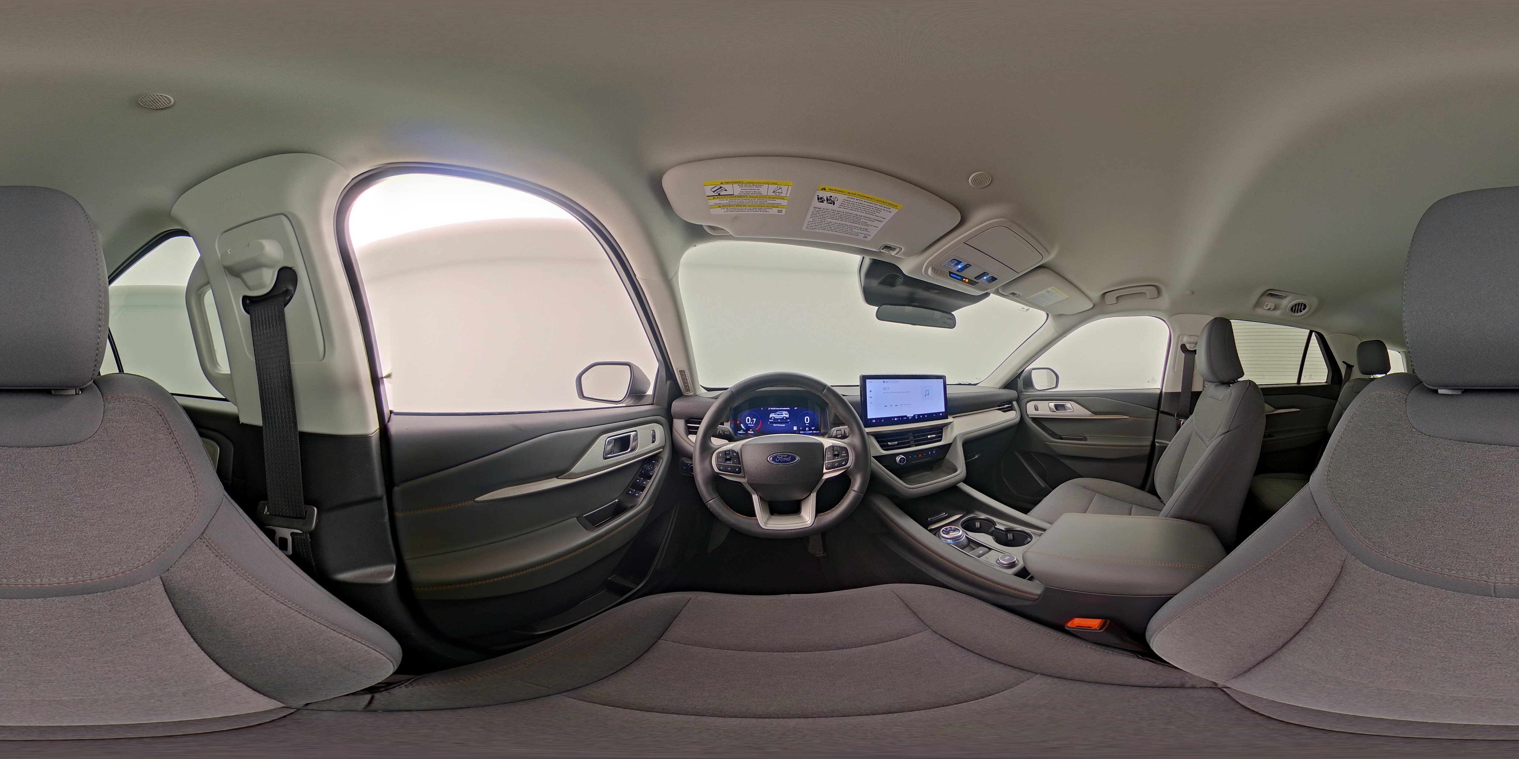 2025 Ford Explorer Active - Photo 28