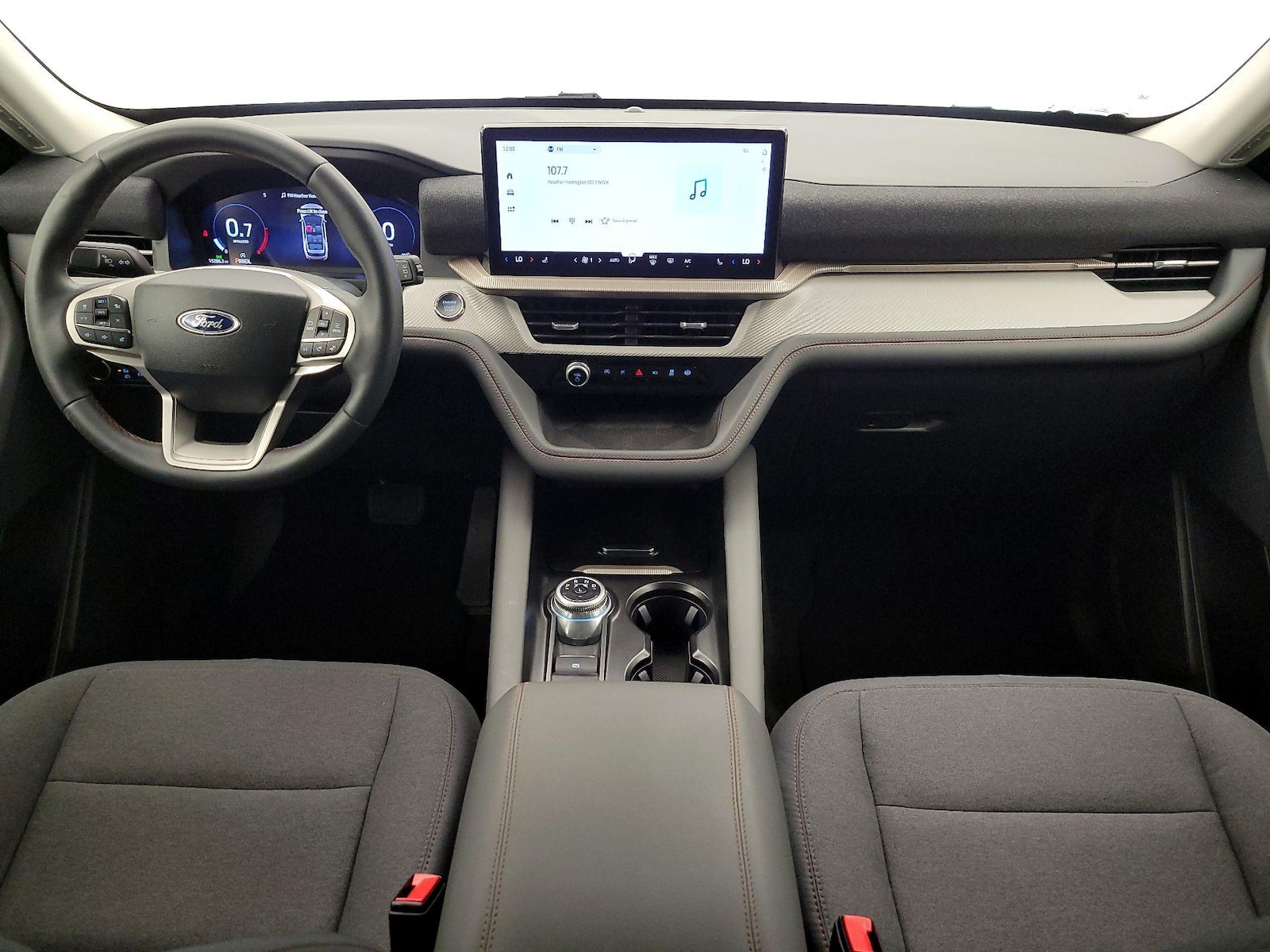 2025 Ford Explorer Active - Photo 10