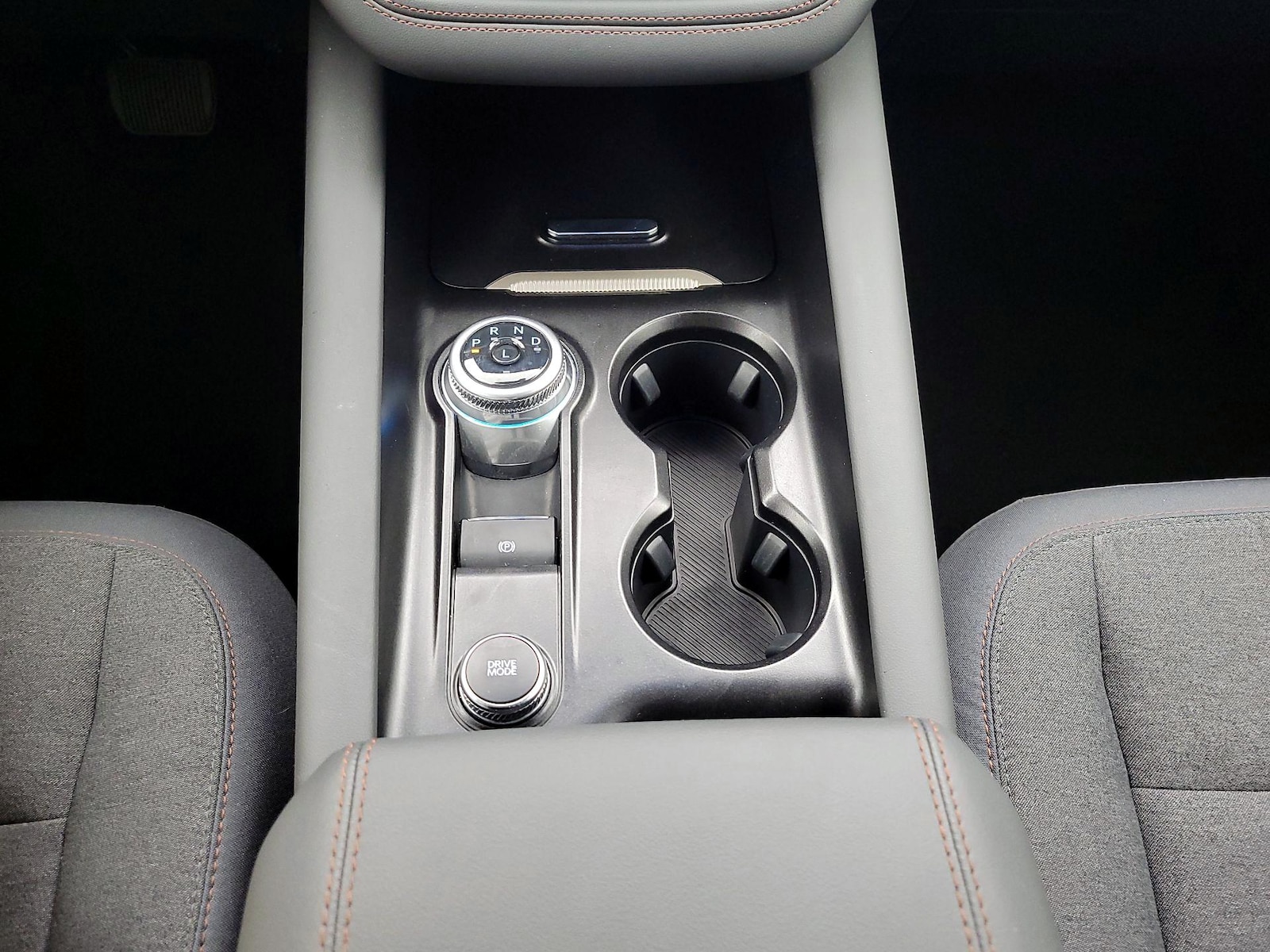 2025 Ford Explorer Active - Photo 18