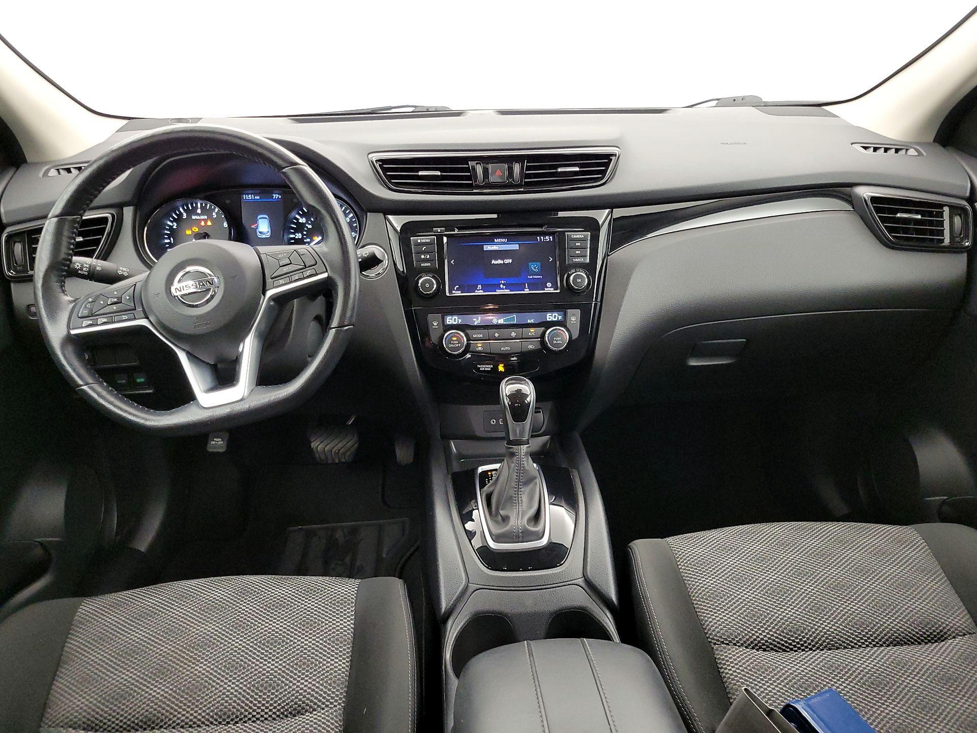 Thumbnail: 2021 Nissan Rogue Sport - 9